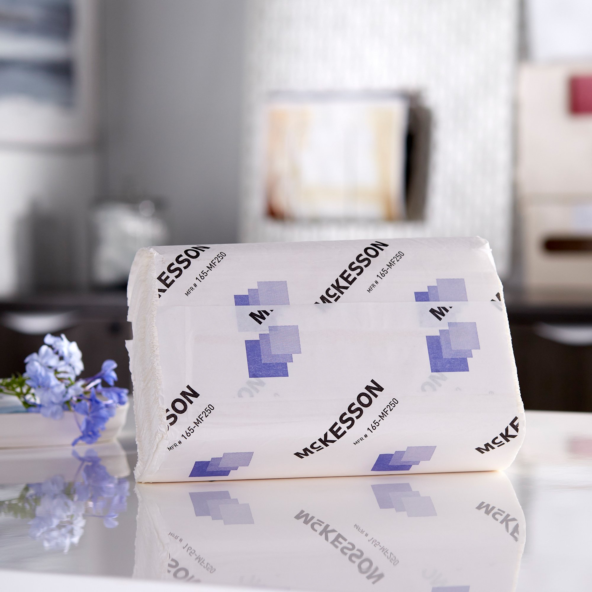 McKesson Brand 165-MF250 - McKesson Multi-fold Paper Towel - 250/Pack, 4000/Case