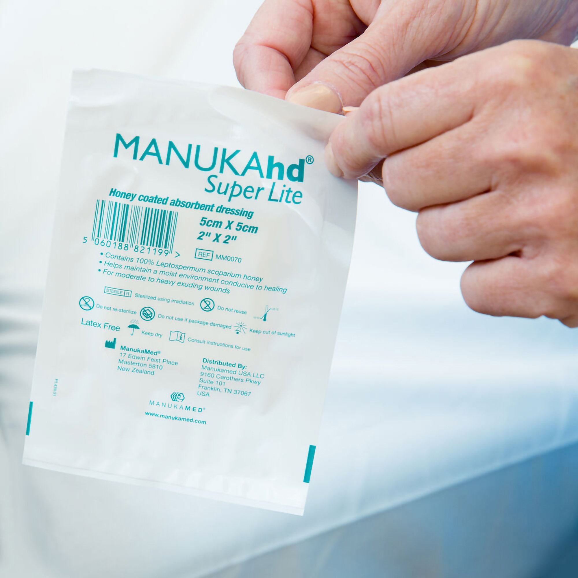 Manukamed MM0070 - MANUKAhd® Super Lite Honey Impregnated Wound Dressing, 2 x 2 Inch - 1/Each, 10/Box