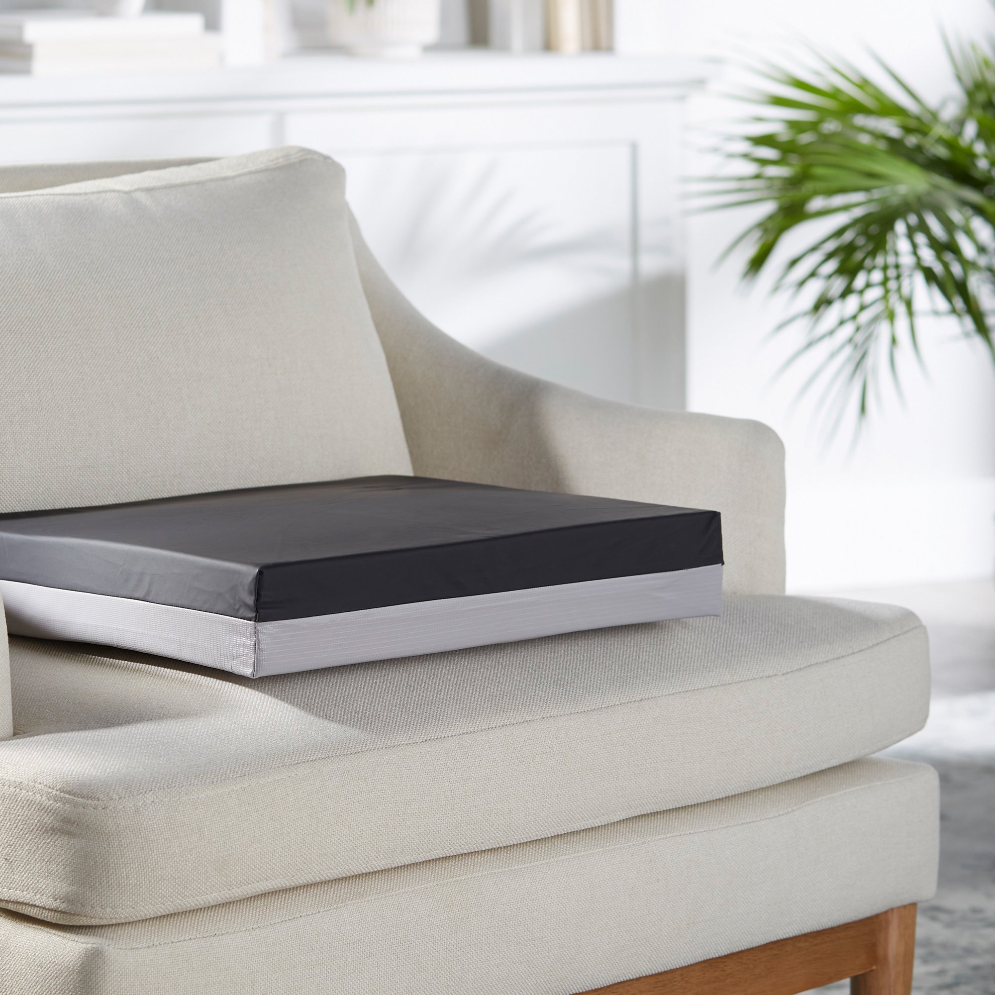 McKesson Brand 170-74001 - McKesson Molded Foam Seat Cushion, 16 x 16 x 3 Inch - 1/Each, 4/Case