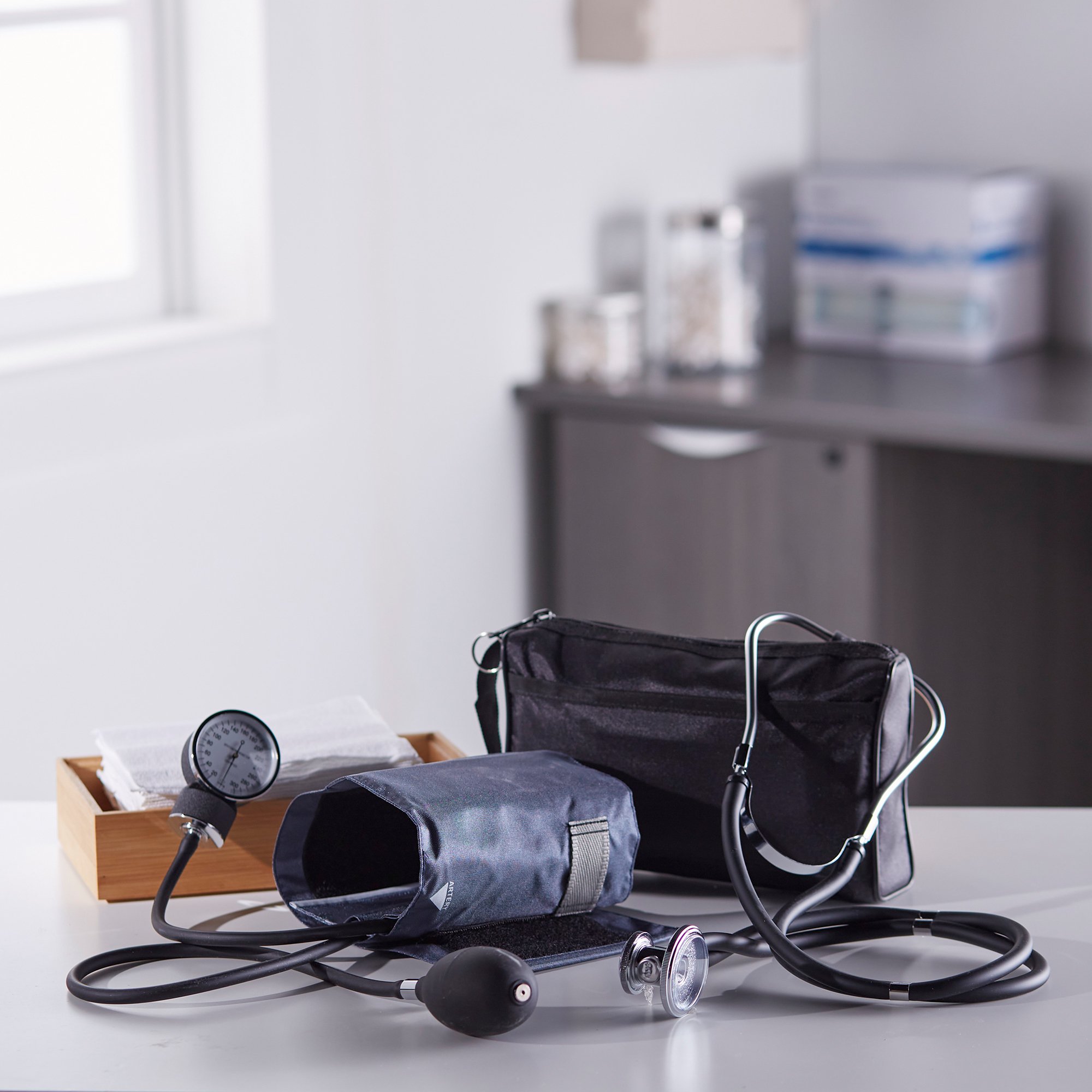 McKesson Brand 775-641-11ANMM - McKesson Aneroid Sphygmomanometer/Sprague Kit - 1/Each, 12/Case