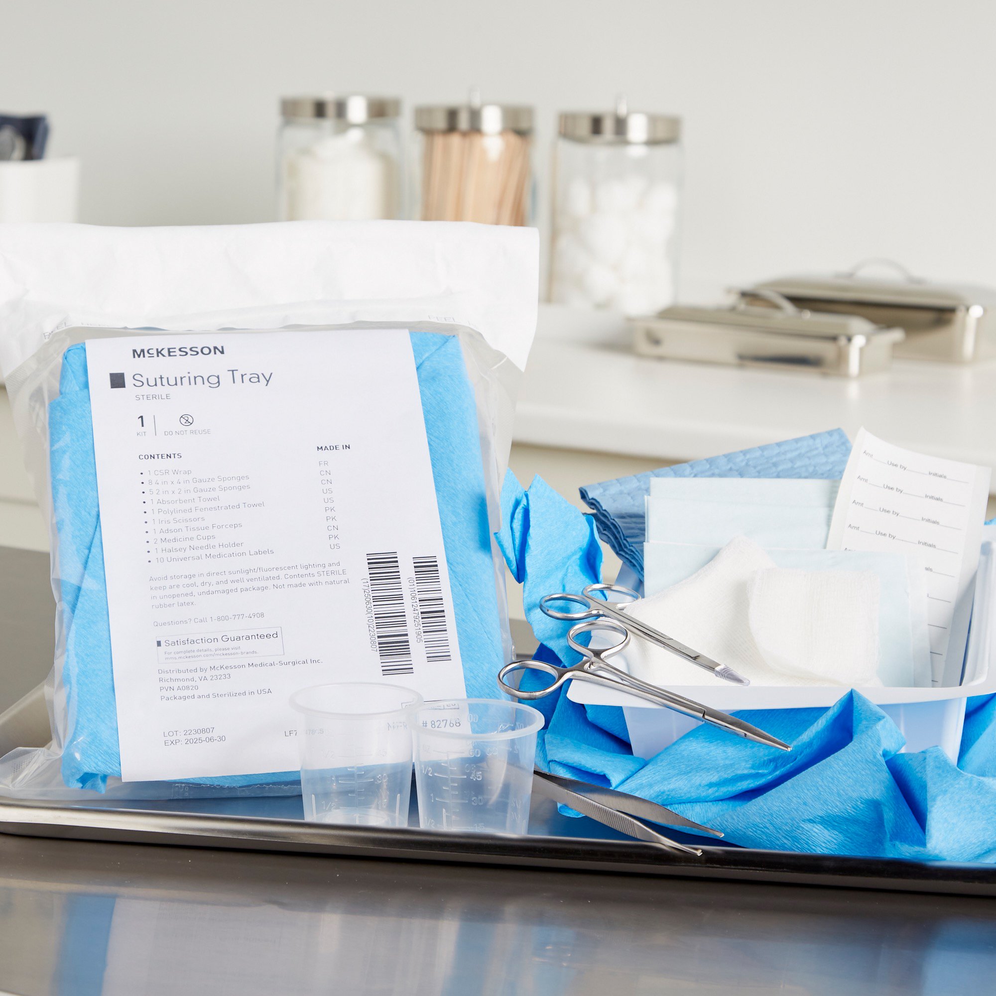 McKesson Suture Tray 82768 by McKesson Brand