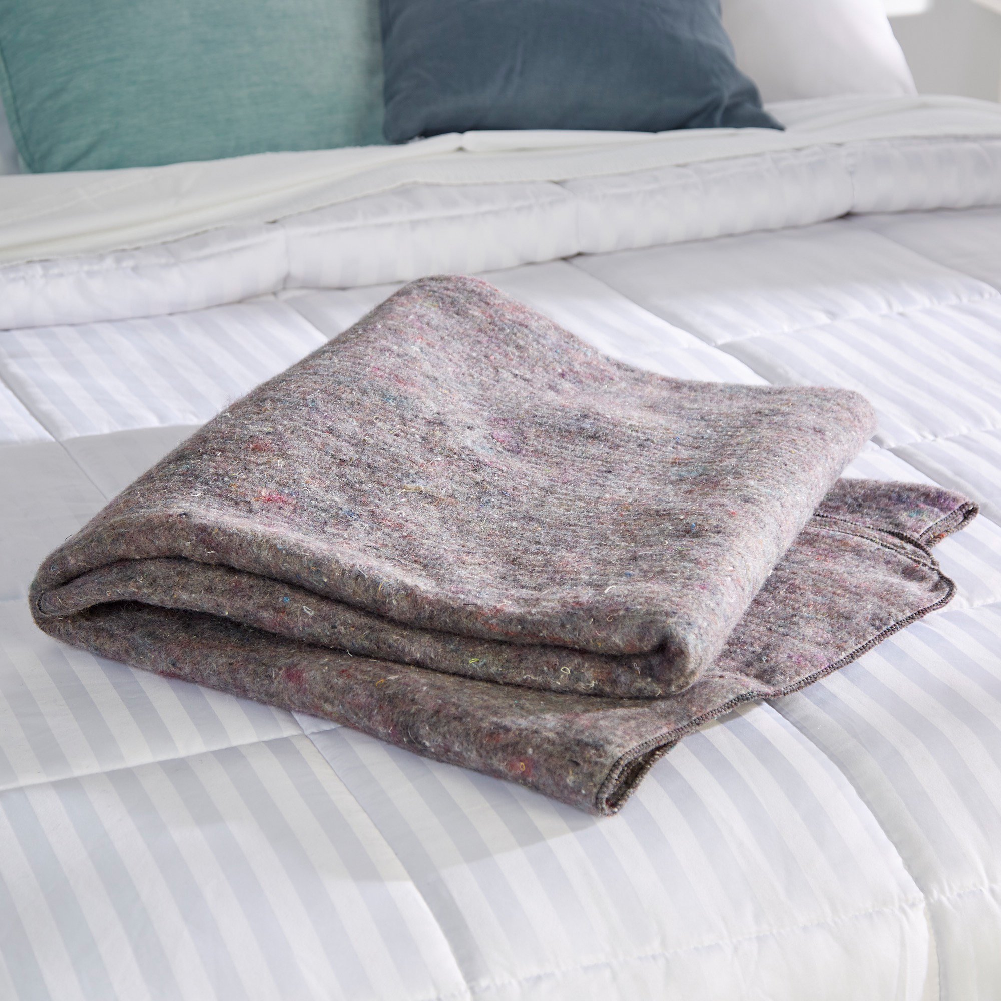 McKesson Brand NW53091Q80 - McKesson Wool Blend Blanket, 62 x 80 Inch, 2.5 lbs. - 1/Each, 12/Case