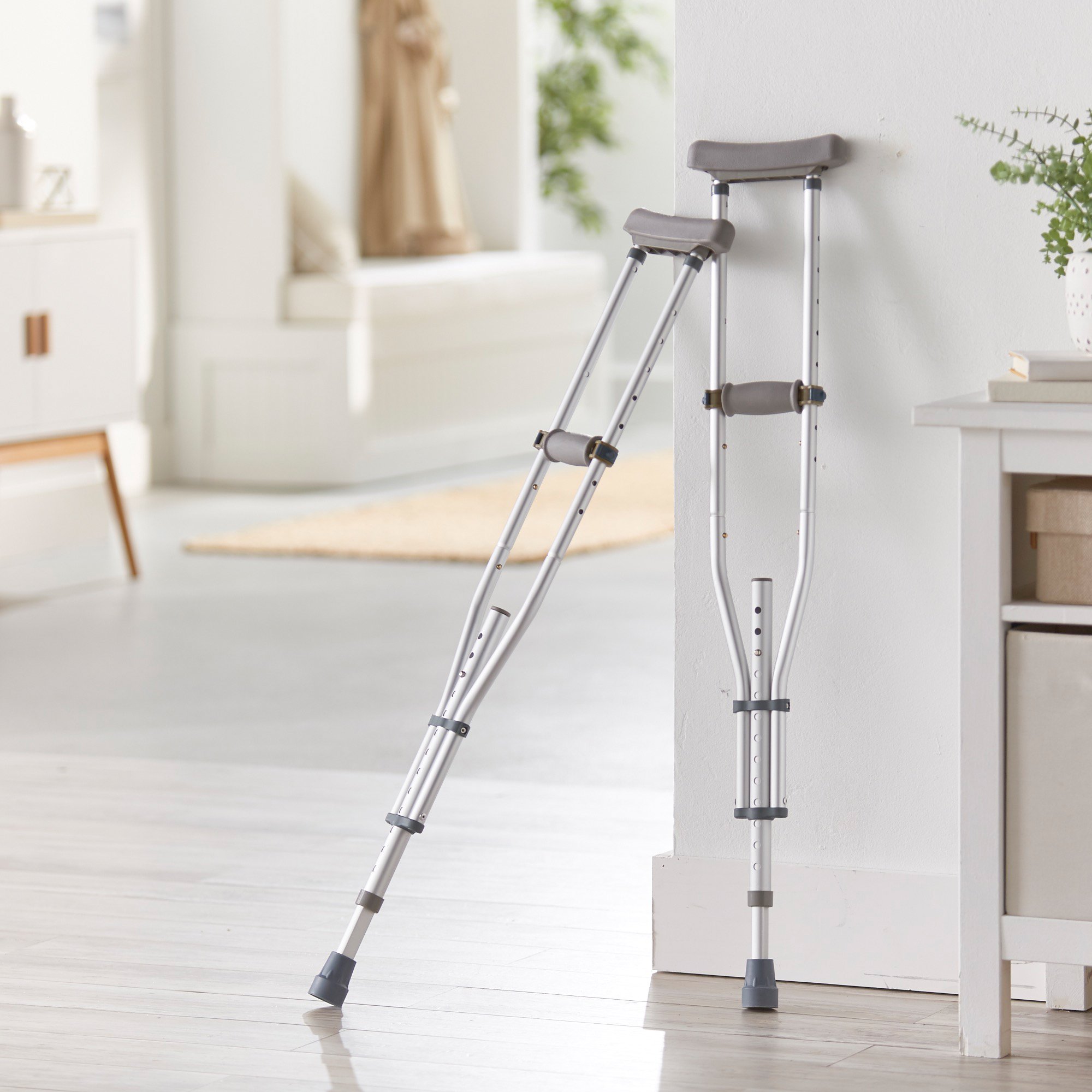 McKesson Brand 146-RTL10433 - McKesson Underarm Crutches, 4'6" – 6'6" - 1/Box, 8/Case