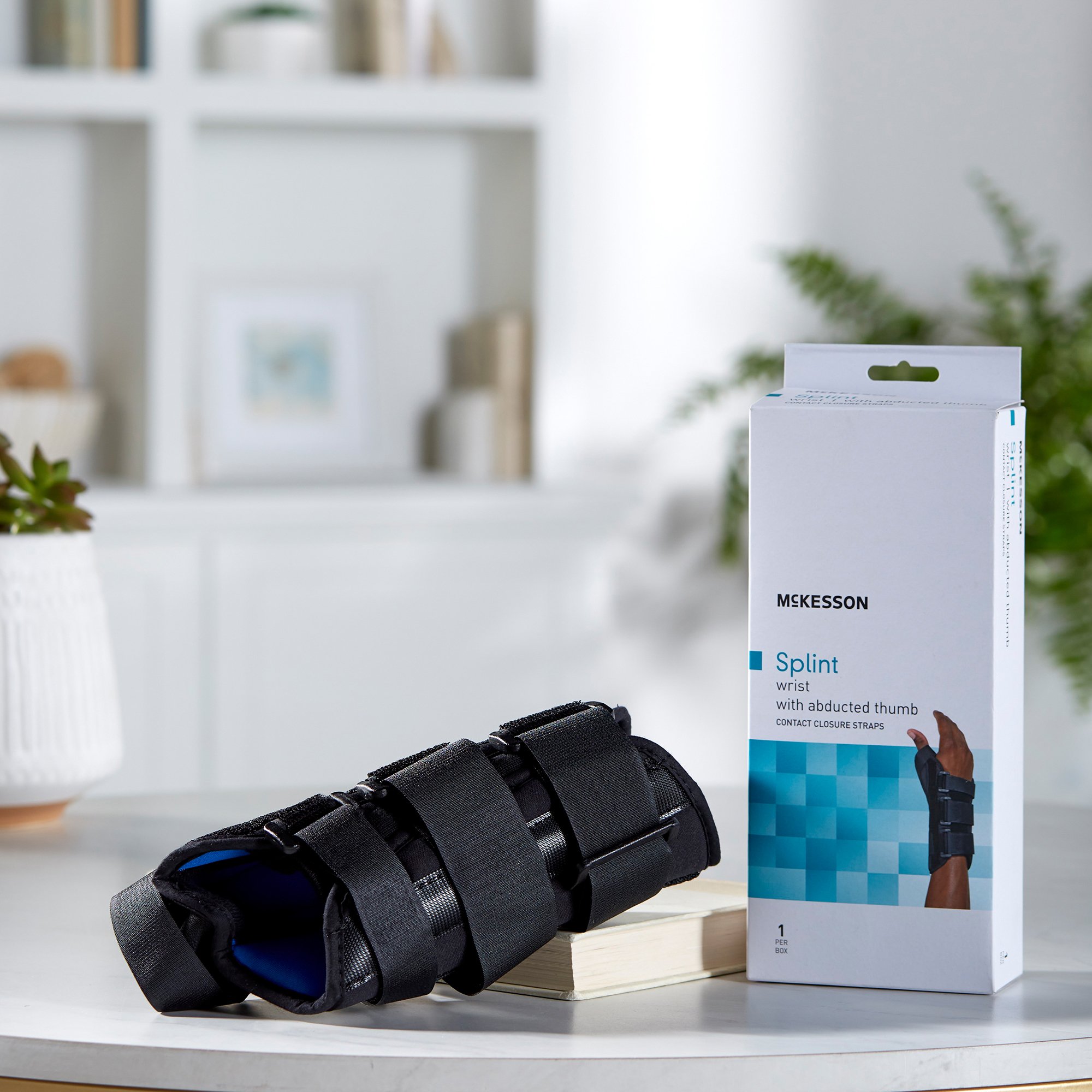 McKesson Brand 155-81-87315 - McKesson Left Wrist Splint with Abducted Thumb, Medium - 1/Each