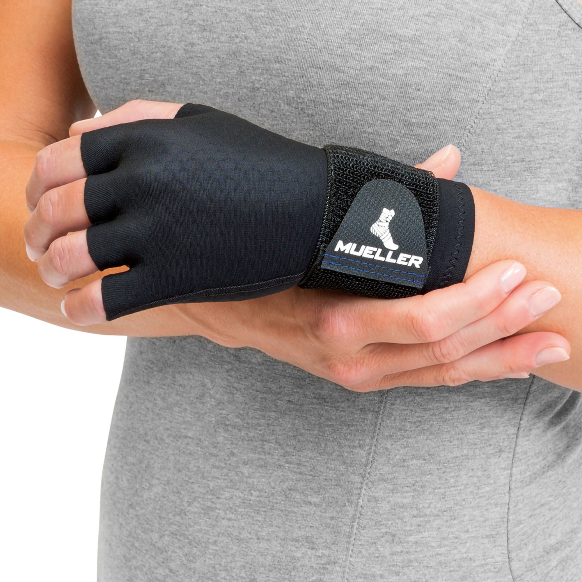 Mueller Sports Medicine - 67987 Compression Glove Mueller® Reversible Open Finger One Size Fits Most Over-the-Wrist Length Ambidextrous