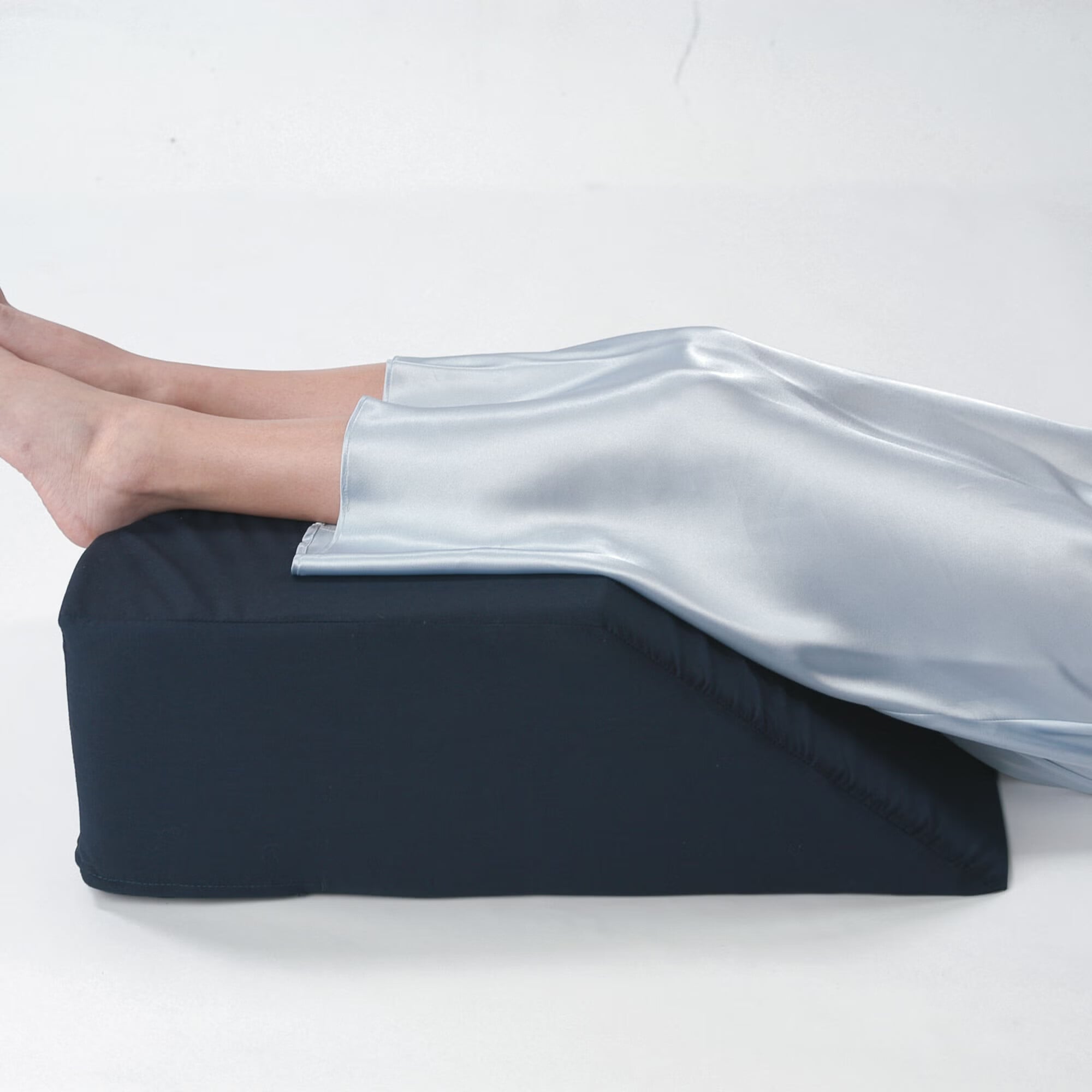 Alex Ortho - 5032-6N Leg Positioner Wedge Alex® 20 W X 24 L X 6 H Inch Foam Freestanding
