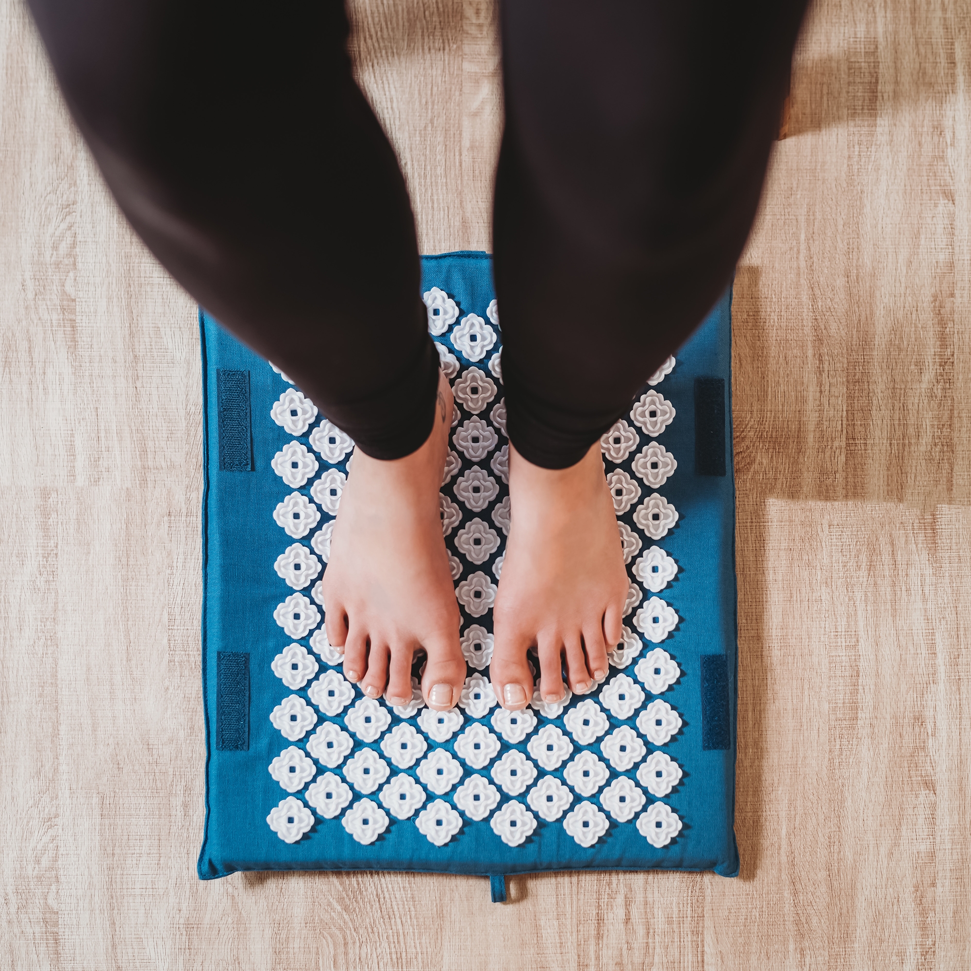 Acutens Inc KANSAPF - Kanjo Acupressure Memory Foam Foot Mat, Teal - 1/Each, 20/Case