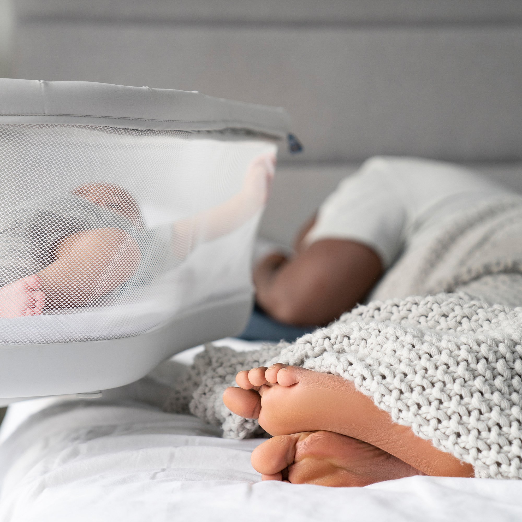 Halo Dream Inc 4792 - BassiNest® Swivel Sleeper 3.0 Bassinet, 13 x 22.25 x 32.25 Inch - 1/Each