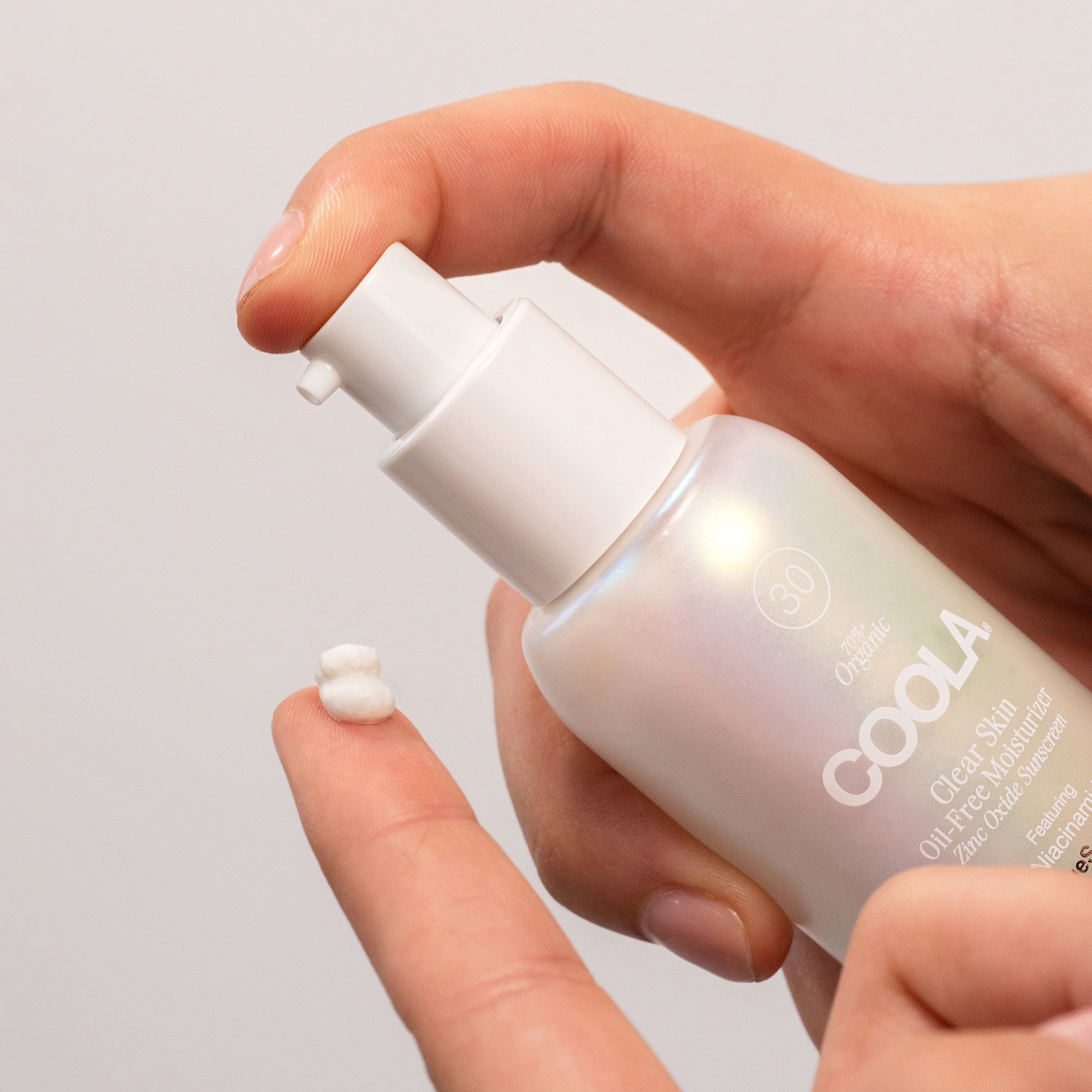 COOLA LLC CL10694 - Coola® Clear Skin Oil-Free Moisturizer Zinc Sunscreen w/ BlueScreen™ SPF 30 - 1/Each, 24/Case