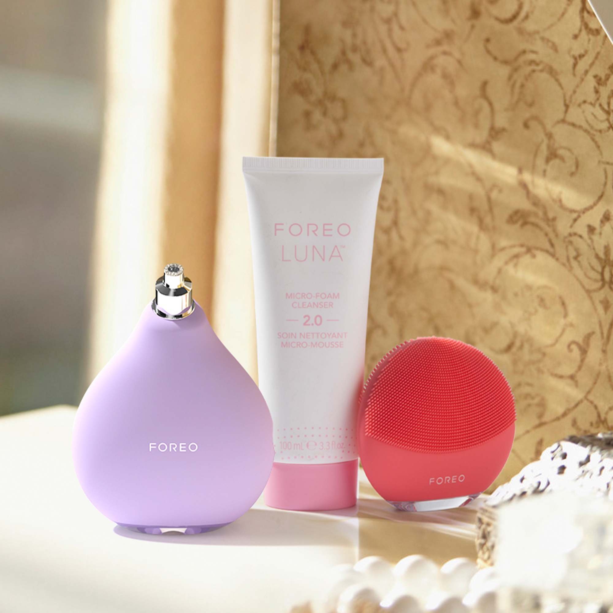 Foreo Inc F1955 - KIWI™ derma Microdermabrasion Pore Vacuum - 1/Each