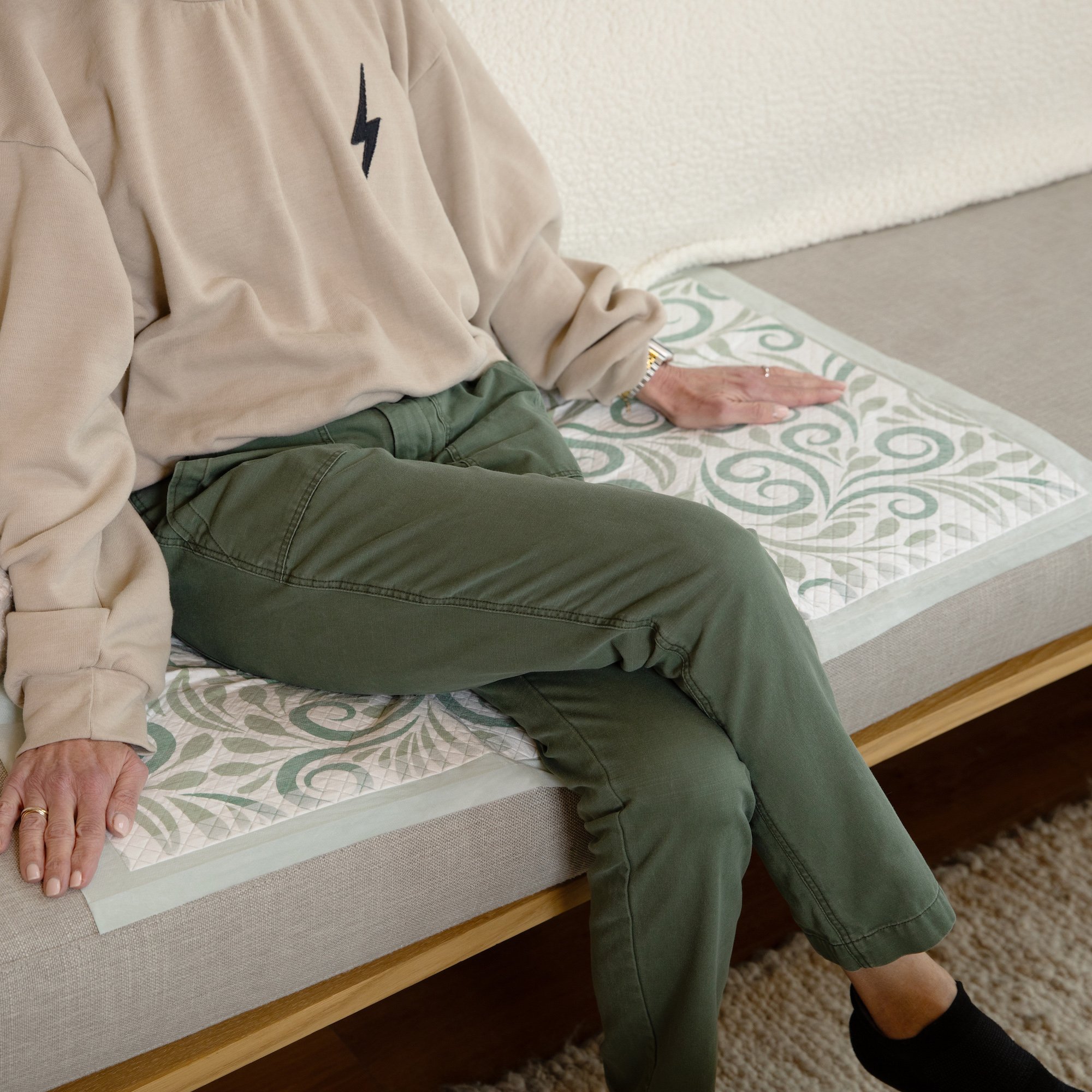 Boom Home Medical BINAUPSGV025 - Boom Home Medical Flourish Ultra Absorbent Underpads, Sage Green - 25/Box, 150/Case