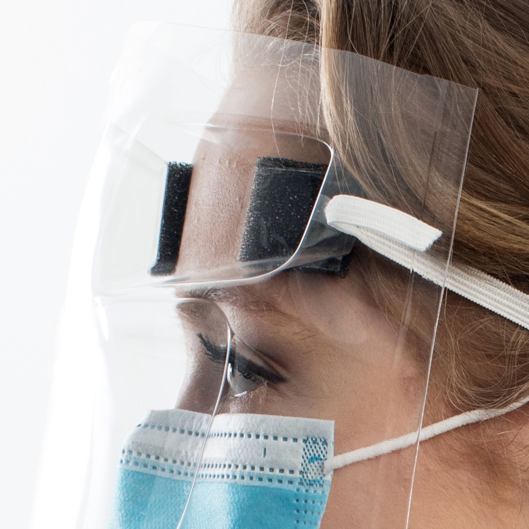 Southmedic - SMI1-MXFS-FOAM Face Shield BetterShield™ 3D Contoured One Size Fits Most Full Length Anti-fog Disposable NonSterile