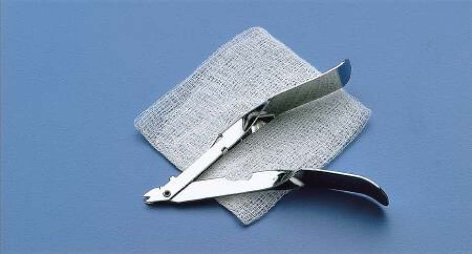 Busse Hospital Disposables - 716 Busse Skin Staple Remover Kit