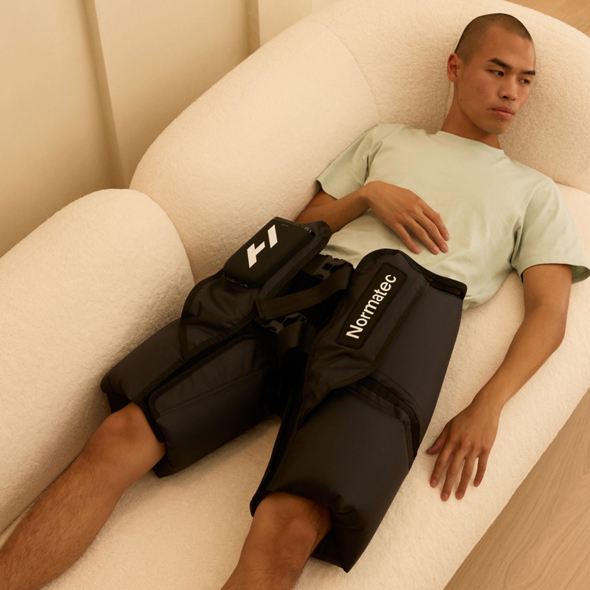 Hyperice Inc - 69060 001-00 Compression Massage Garment Hyperice Normatec Elite