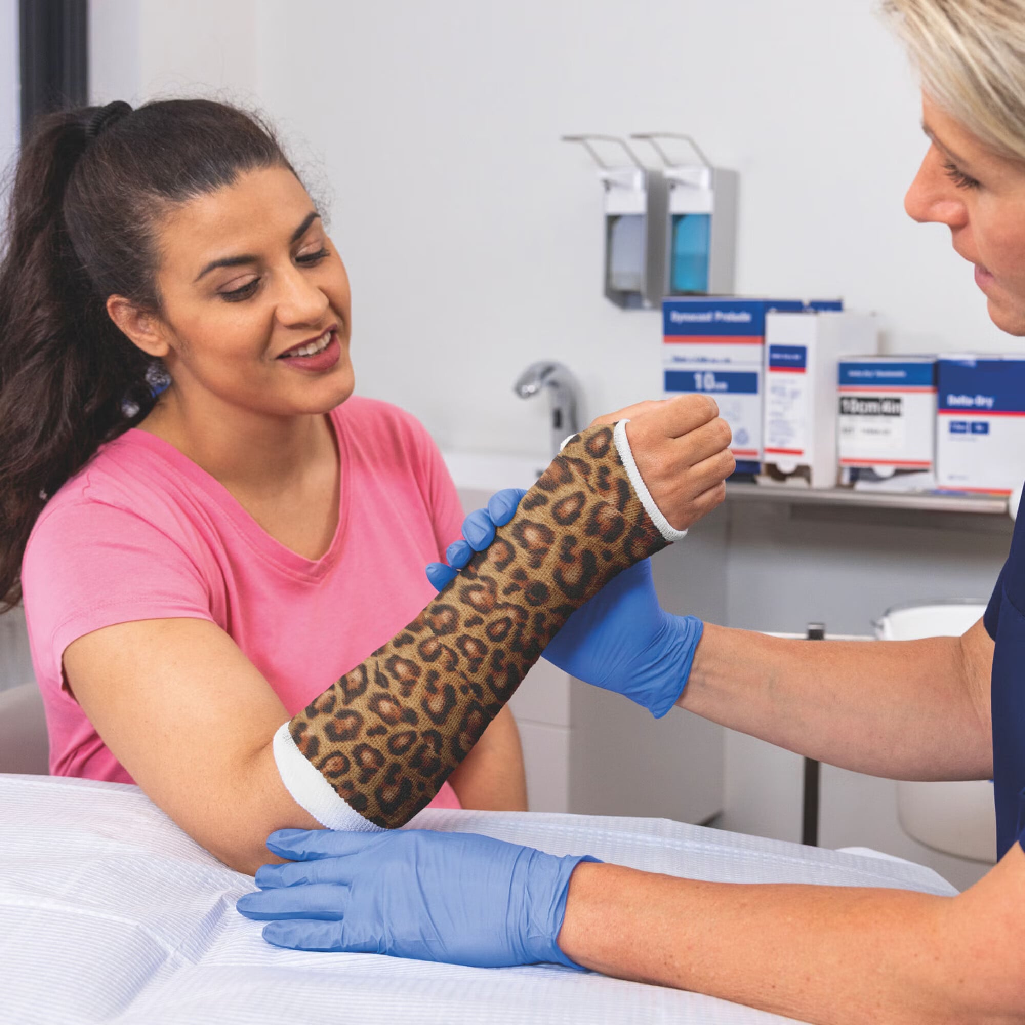 BSN Medical - 7227364 Cast Tape Delta-Cast® 2 Inch X 12 Foot Polyester Leopard Print