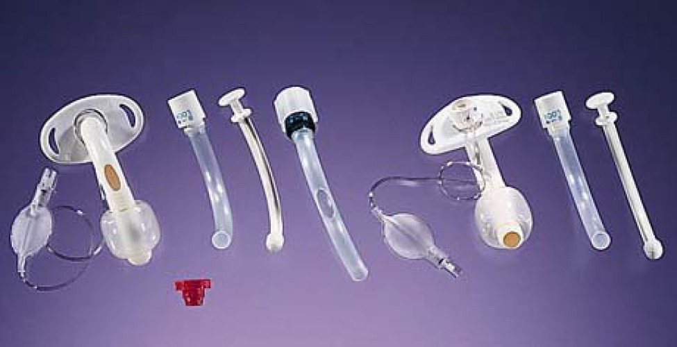 B. Braun N2050 - B. Braun Spike Adapter for use with Semi-Rigid Plastic IV Container - 24/Case