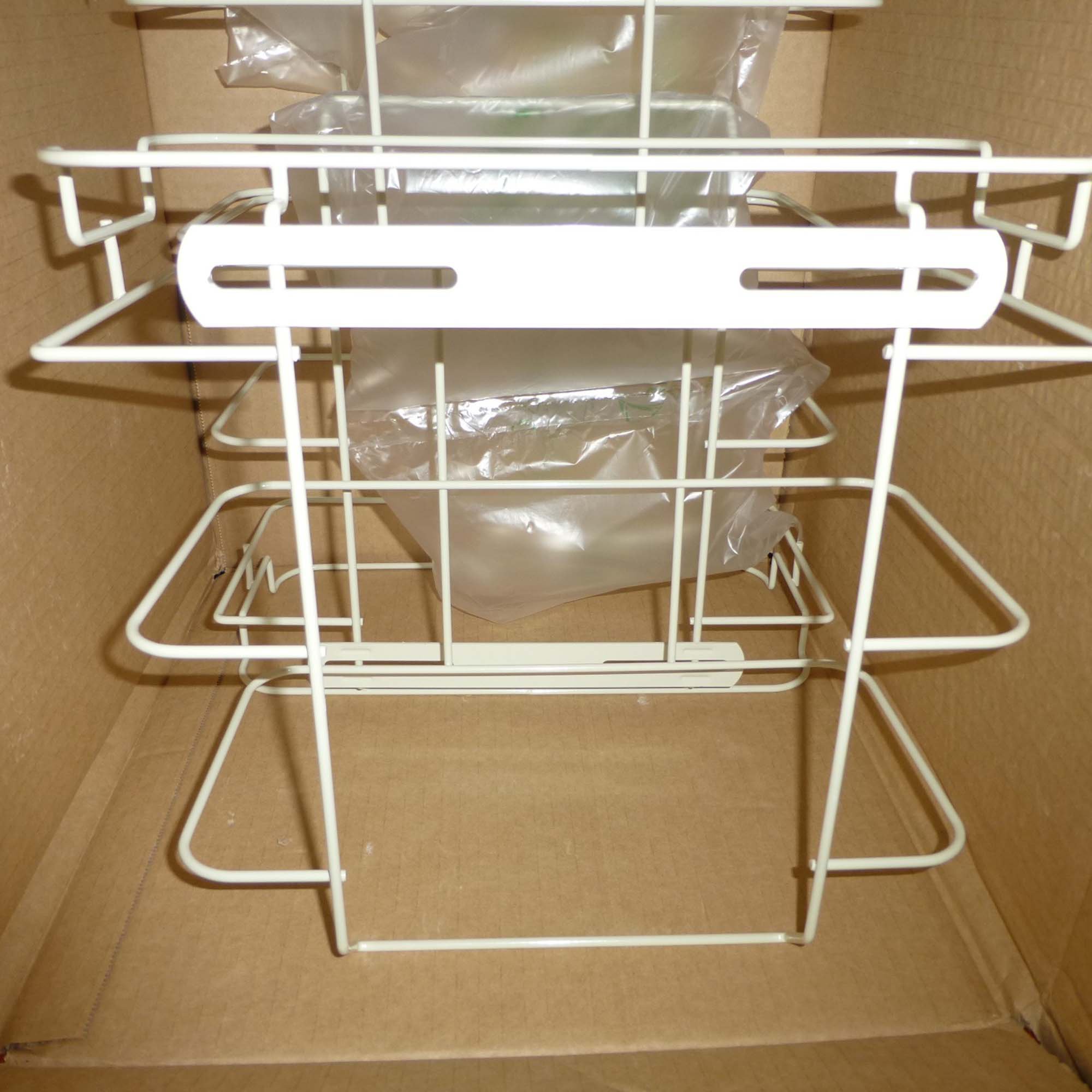 Cardinal 8524C - SharpSafety™ Sharps Container Bracket, 13¾ W x 11¾ H x 6½ D Inch - 1/Each, 5/Case