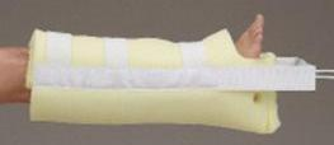 DeRoyal - 8121-00 Bucks Universal Traction Boot Foam One Size Fits Most