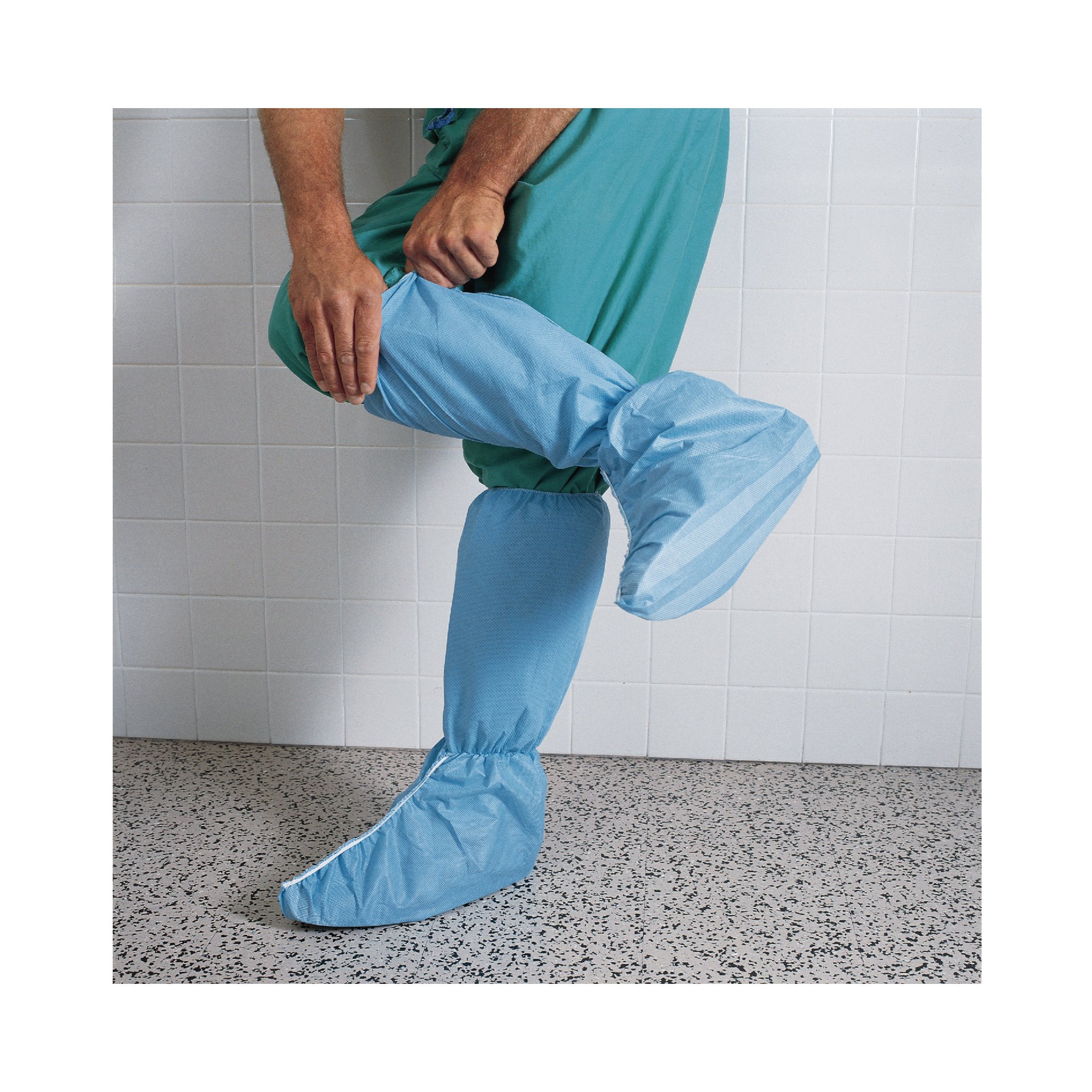 O&M Halyard Inc - 69571 Hi Guard® Full Coverage Boot