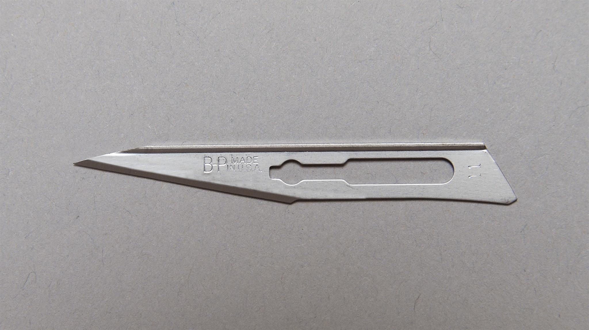 Aspen Surgical Products - 371151 Surgical Blade Bard-Parker® SafetyLock™ Rib-Back® Carbon Steel No. 11 Sterile
