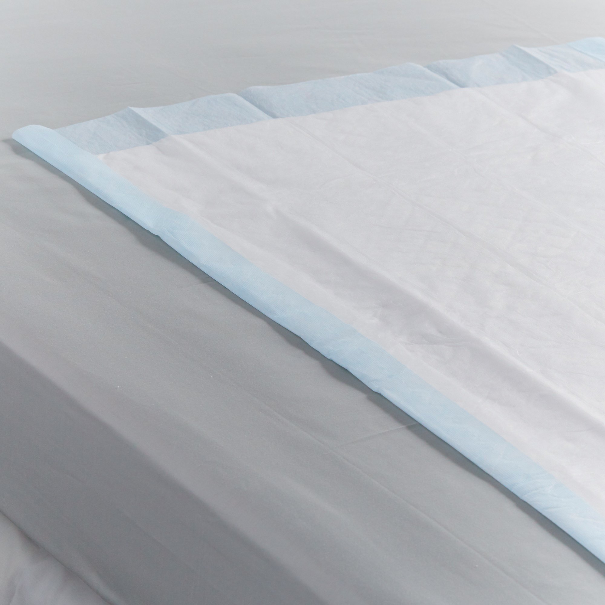 Cardinal 988B12 - Wings™ Breathable Plus Low Air Loss Underpad, 23 x 36 Inch - 1/Bag, 6/Case