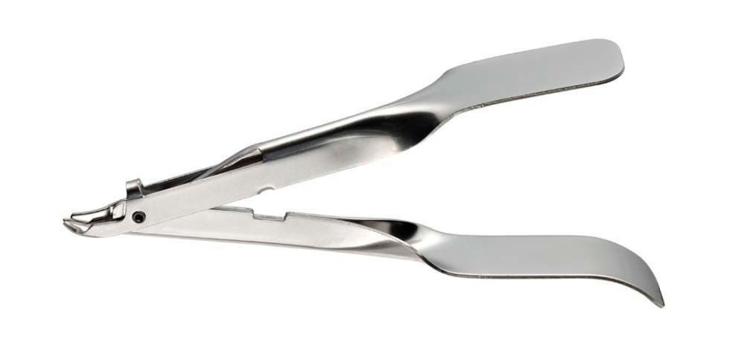 J & J Healthcare Systems - PSX Skin Staple Remover Proximate® Plier Style Handle Straight Jaw Type Sterile Single Use