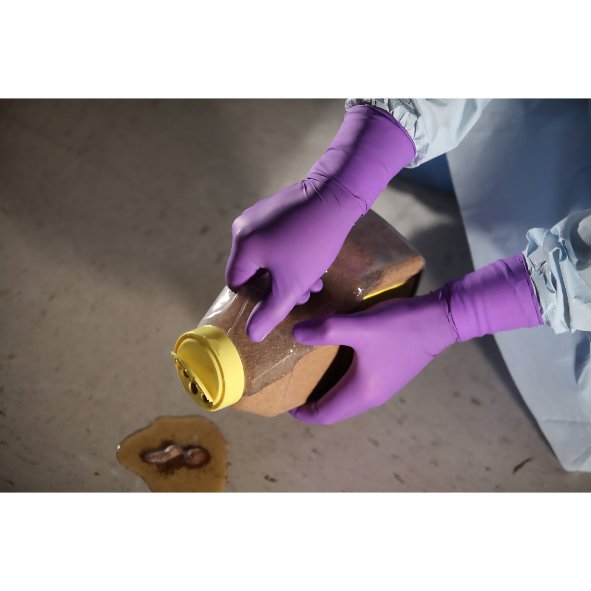 O&M Halyard Inc - 50602 Purple Nitrile-Xtra™ Extended Cuff Length Exam Glove