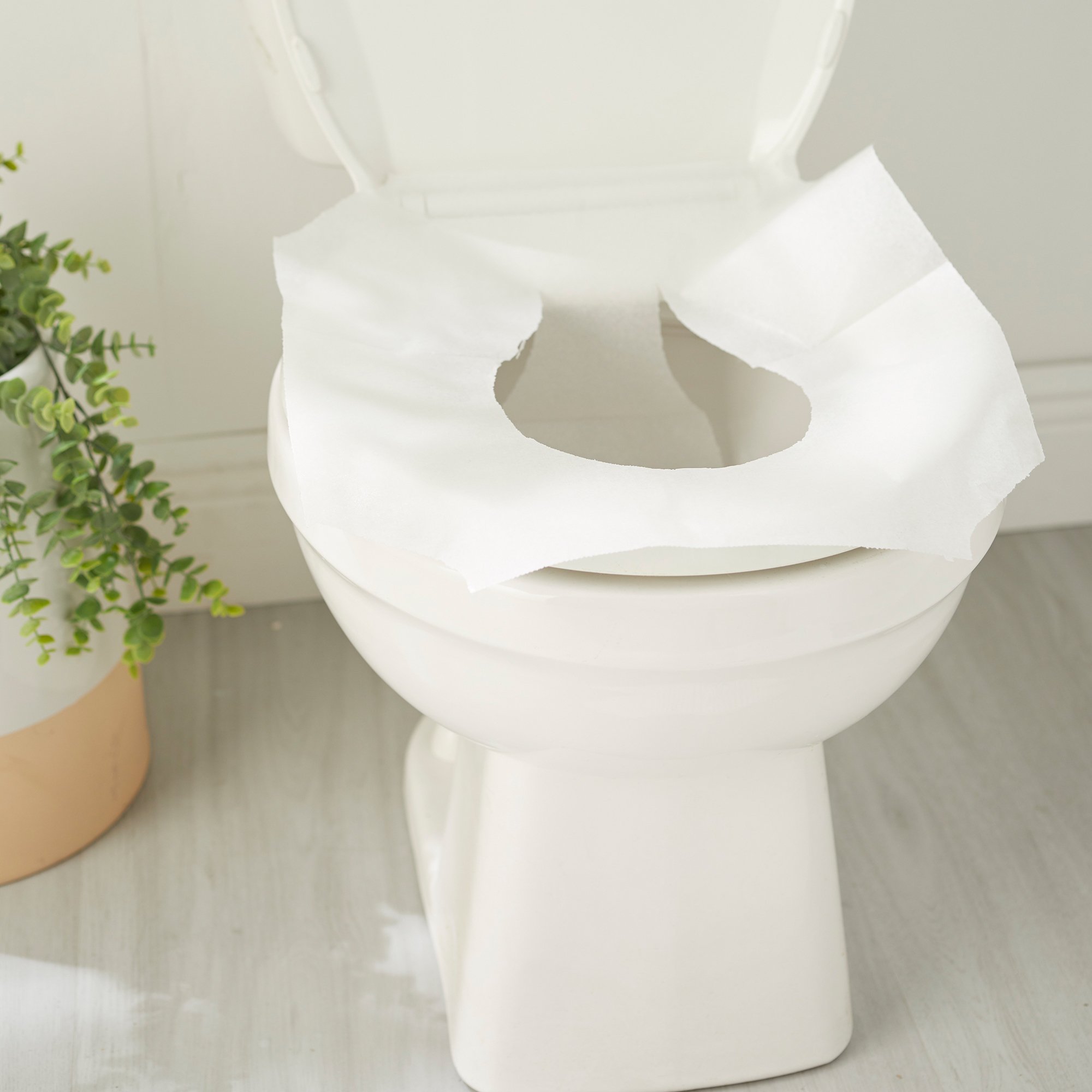 Georgia-Pacific Consumer Products LP - 47046 Safe-T-Gard® Toilet Seat Cover