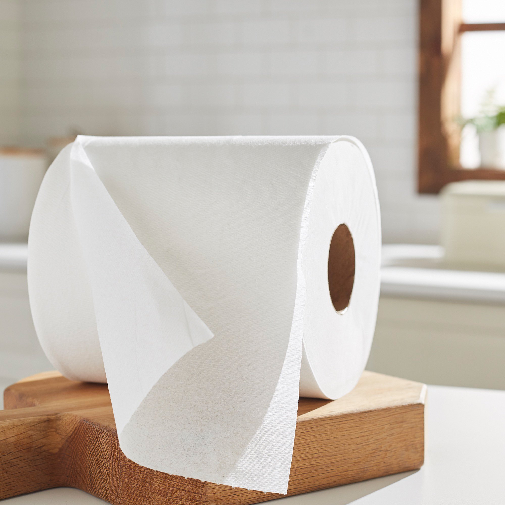 Georgia-Pacific Consumer Products LP 28124 - SofPull® White Paper Towel, 3,300 Feet, 6 Rolls per Case - 1/Each, 6/Case