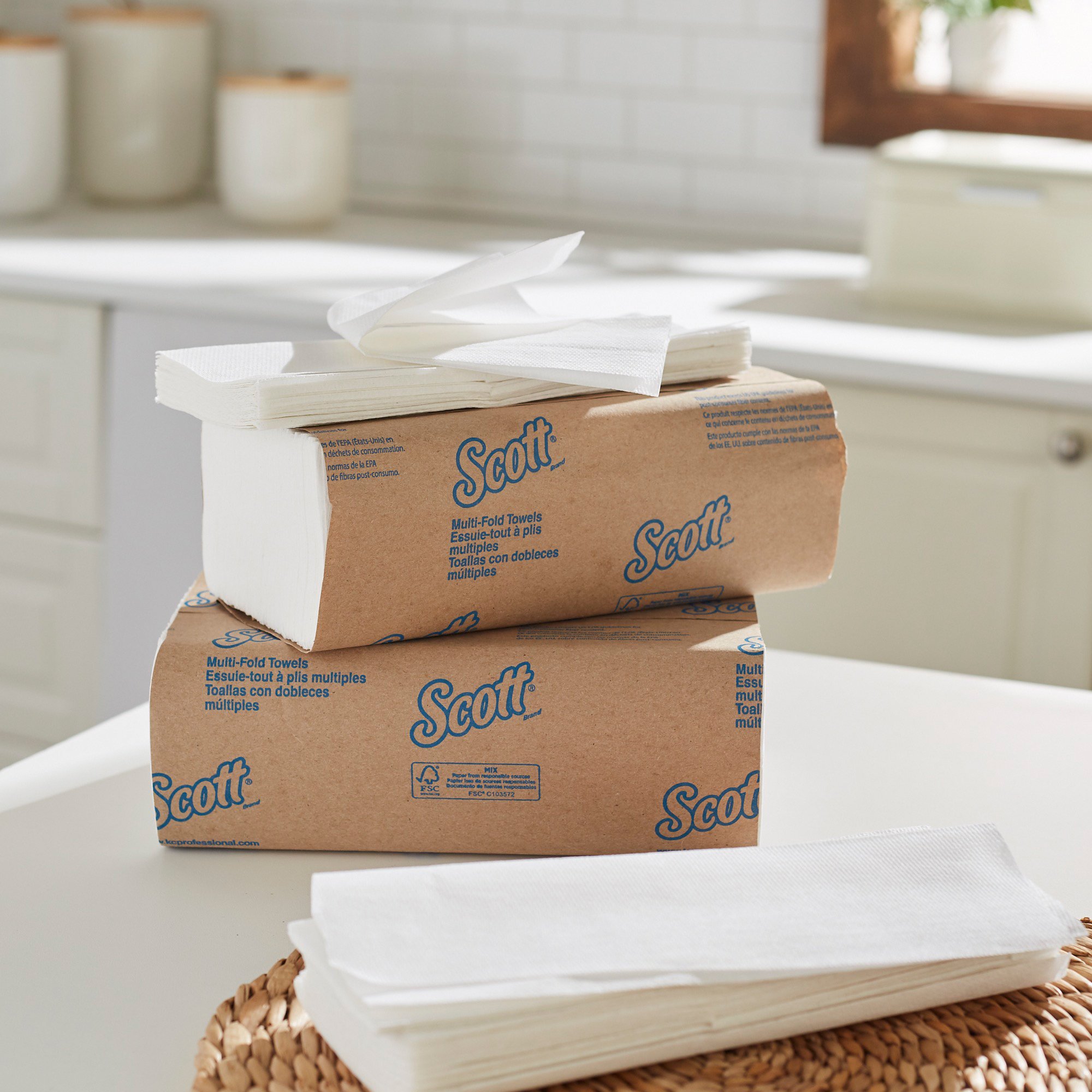 Kimberly Clark 01804 - Scott® Essential Paper Towels, Multi-Fold, 9.25 x 9.5 Inch - 250/Pack, 4000/Case
