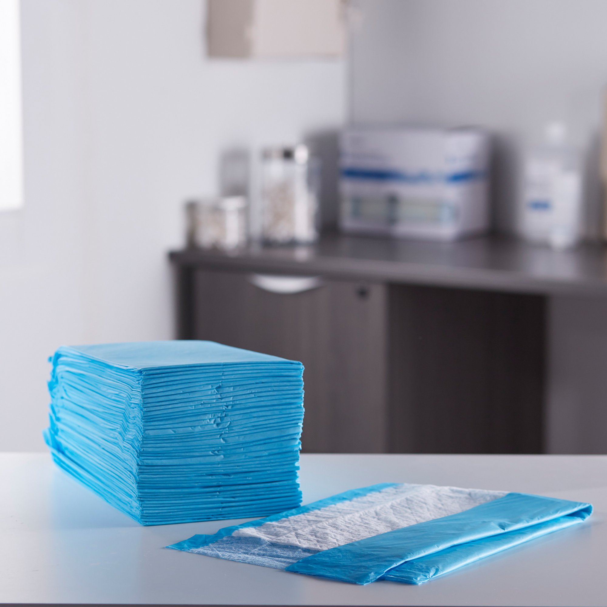 McKesson Brand 16-16650 - McKesson Nonsterile Blue Procedure Underpad, 17 x 24 Inch - 1/Pack, 6/Case