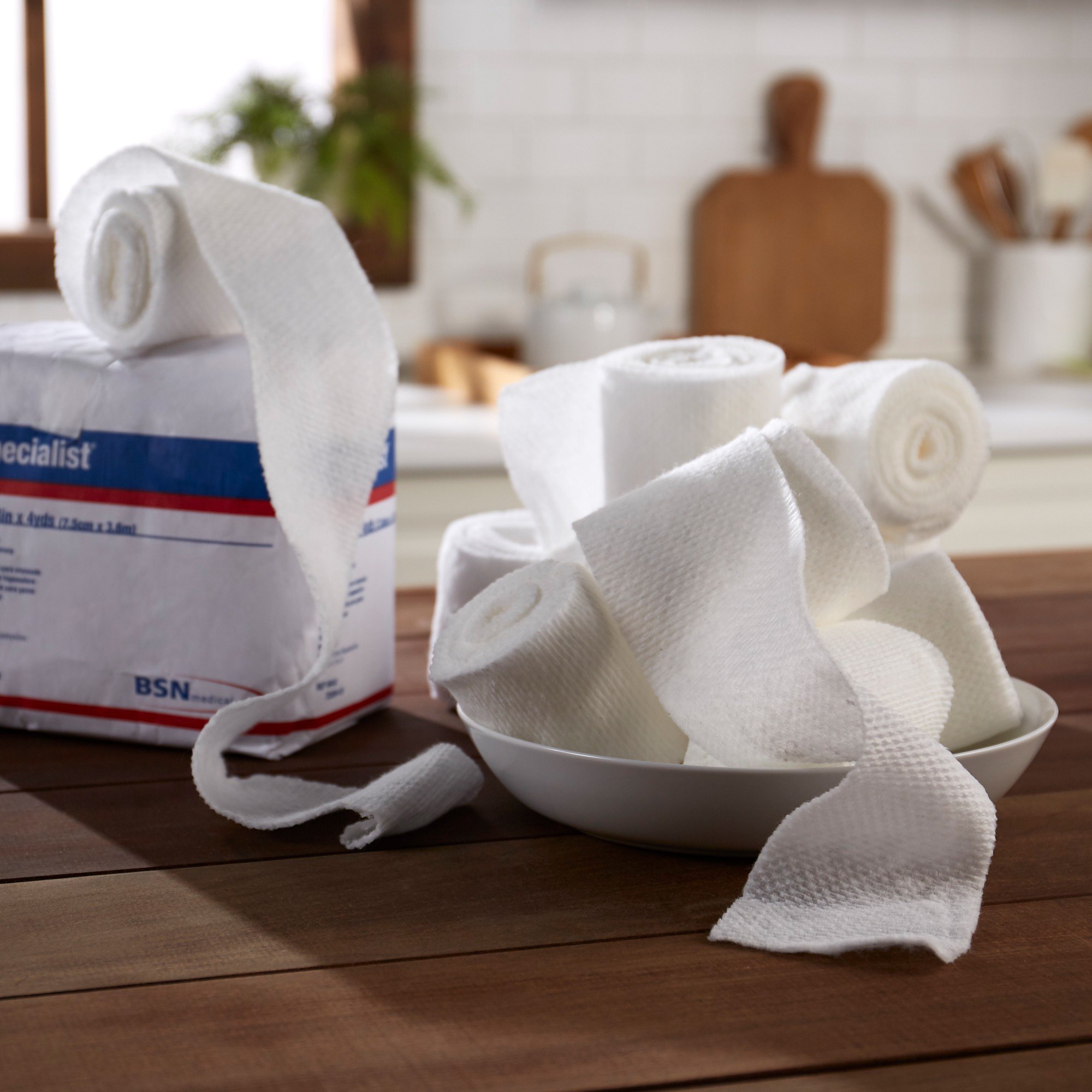 BSN Medical 9043 - Specialist® White Cotton / Rayon Undercast Cast Padding, 3 Inch x 4 Yard - 1/Roll, 12/Bag, 72/Case