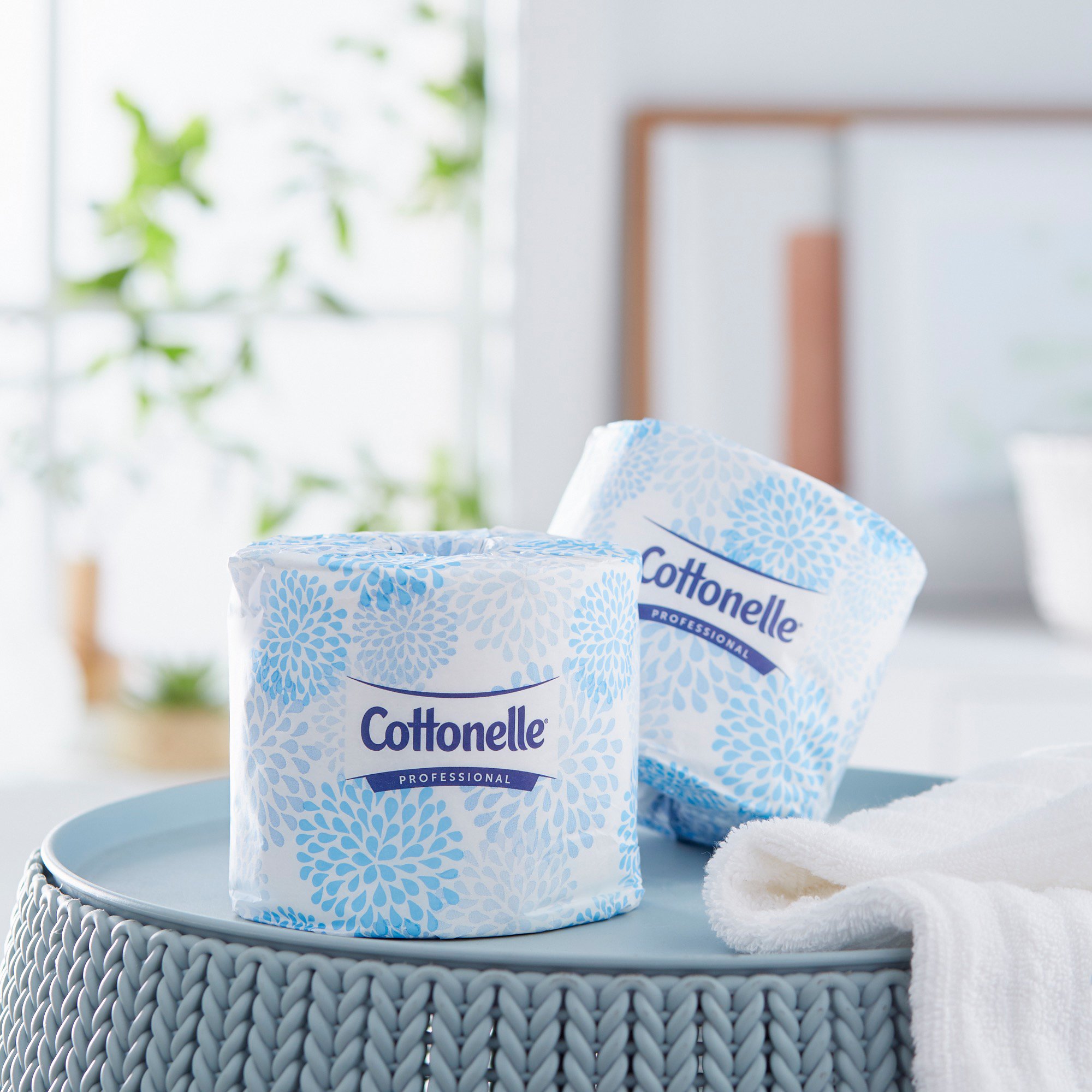 Kimberly Clark 17713 - Cottonelle® Professional Standard Roll Toilet Paper - 1/Roll, 60/Case