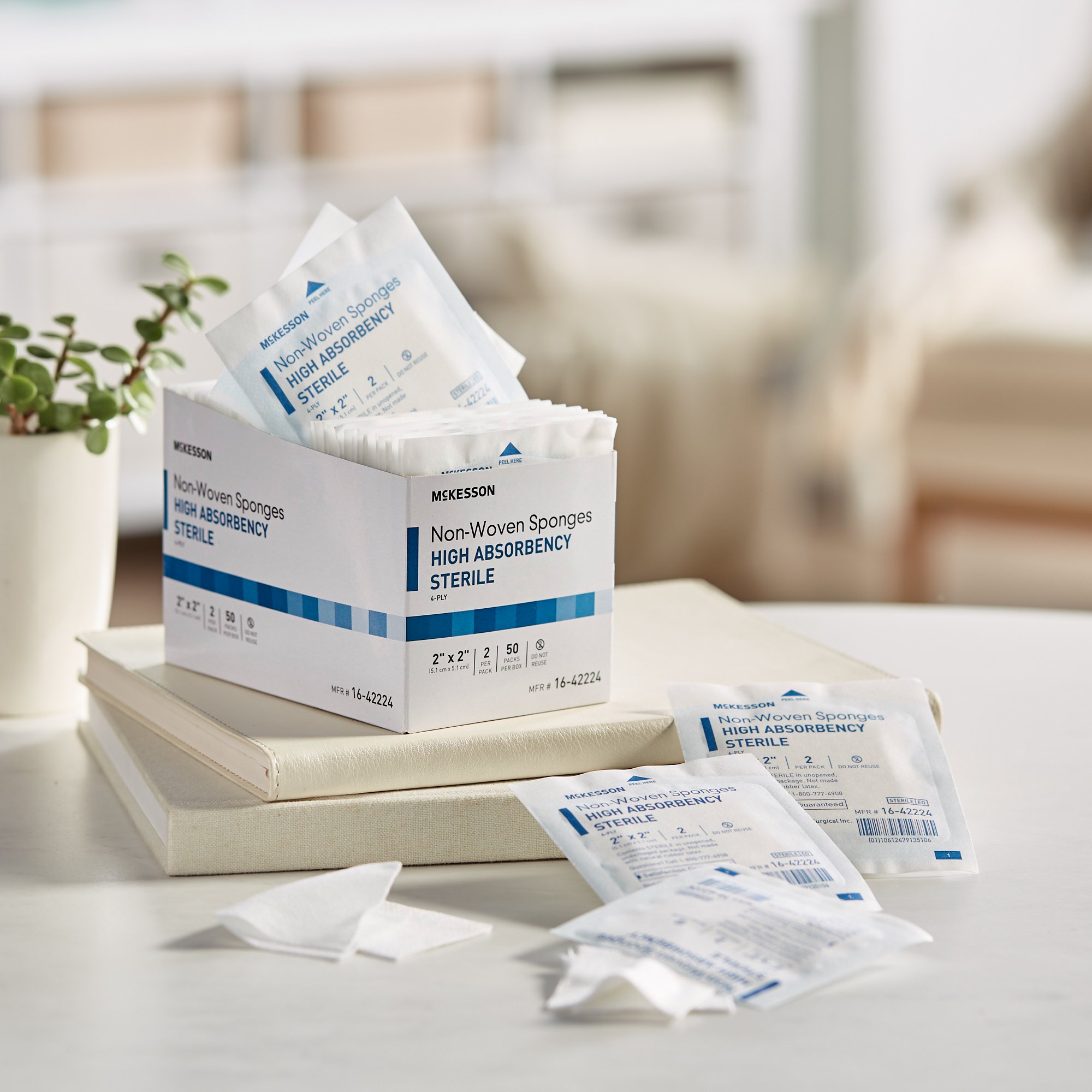 Cardinal - 442214 Dermacea™ Sterile USP Type VII Gauze Sponge