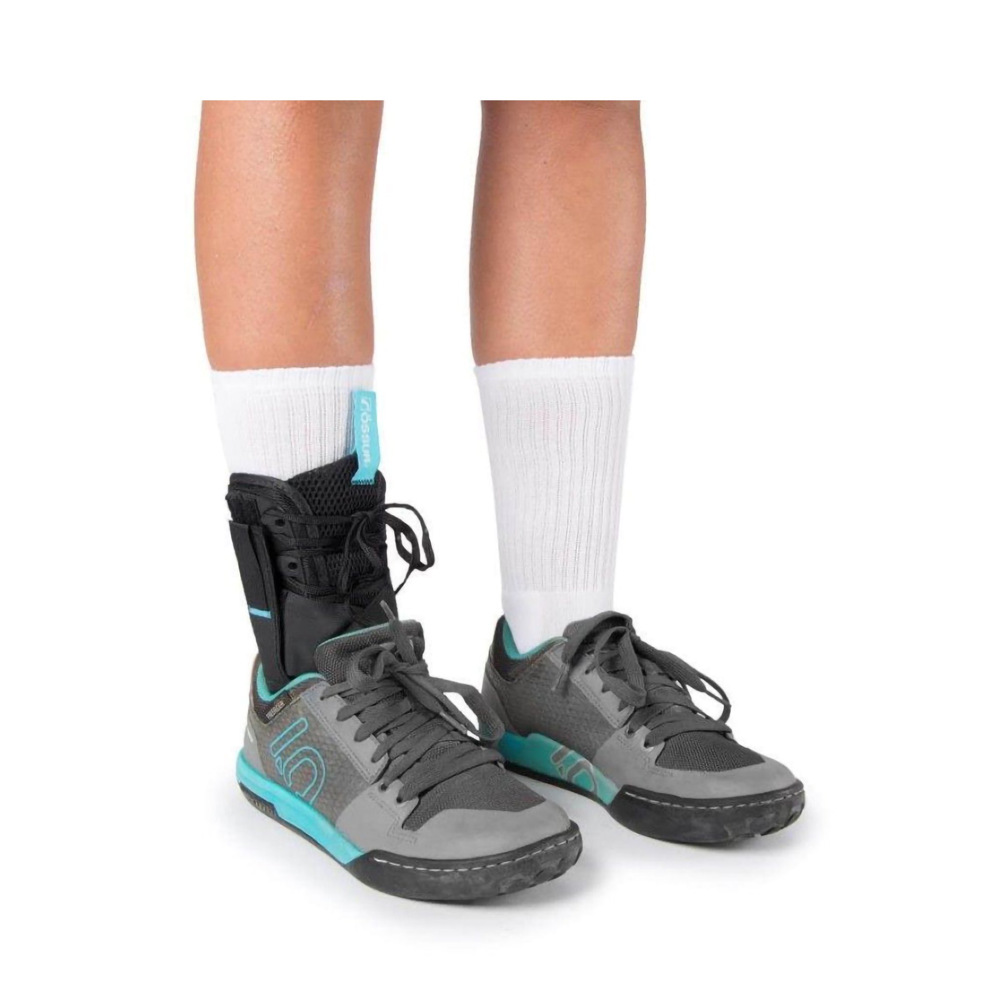 Ossur B-212000003 - Ossur® FormFit® Low Profile / Stirrup Ankle Brace with Figure 8, Medium - 1/Each