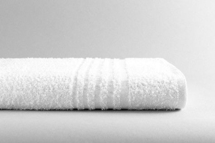 Standard Textile - 40143100 Bath Towel 22 X 46 Inch Cotton / Polyester White Reusable