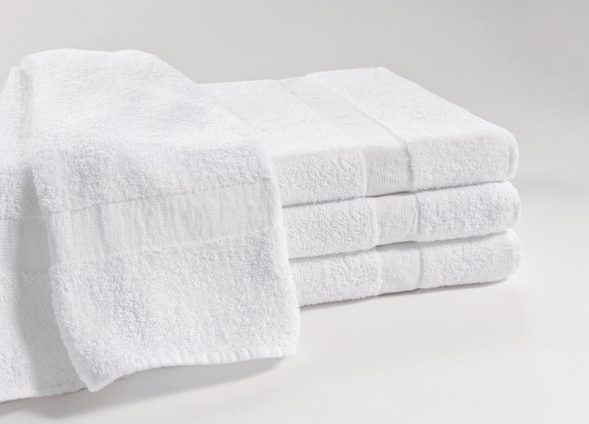 Standard Textile - 40520101 Bath Towel 21 X 44 Inch Cotton 90% / Polyester 10% White Reusable