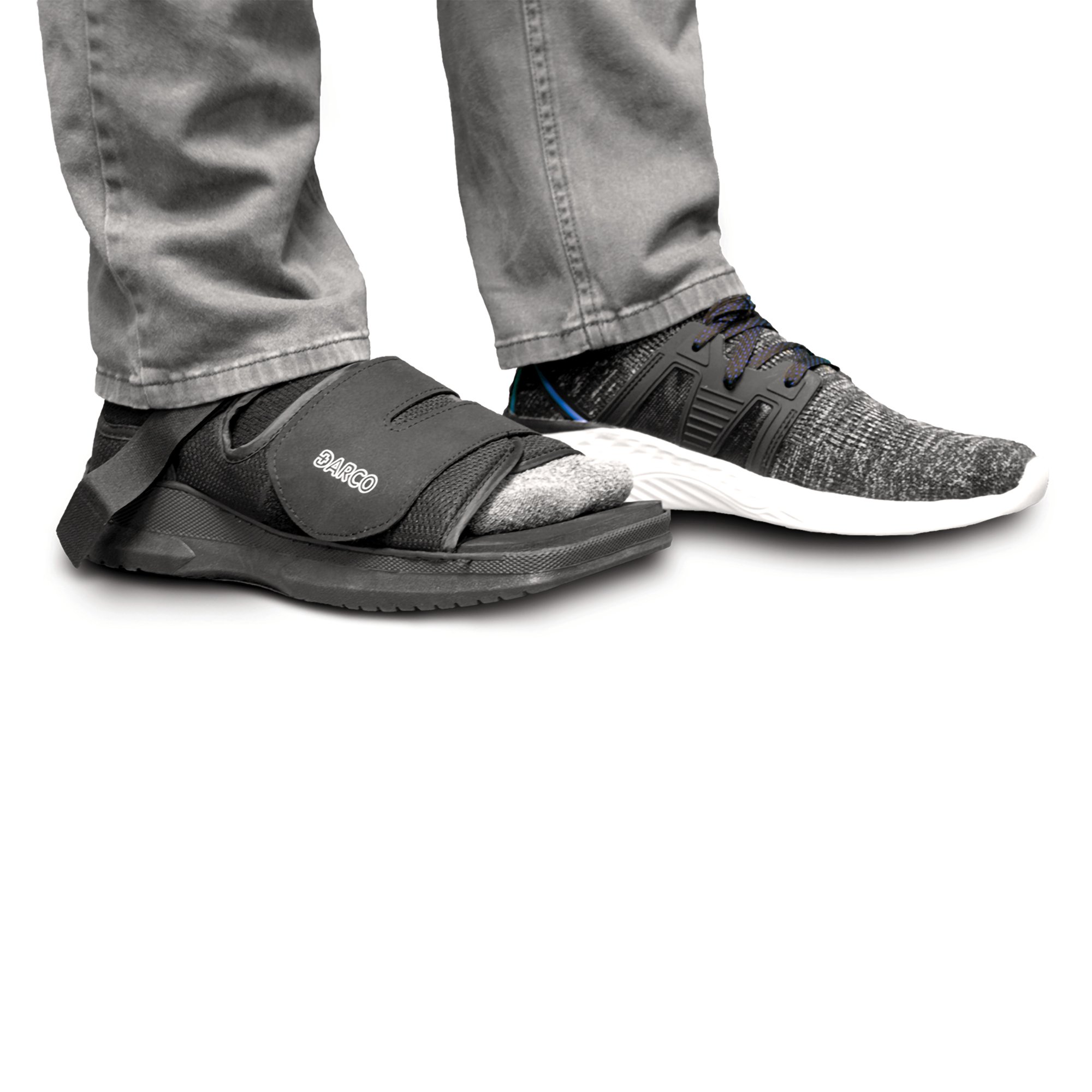 MedSurg Post-Op Shoe MQW2B by Darco International