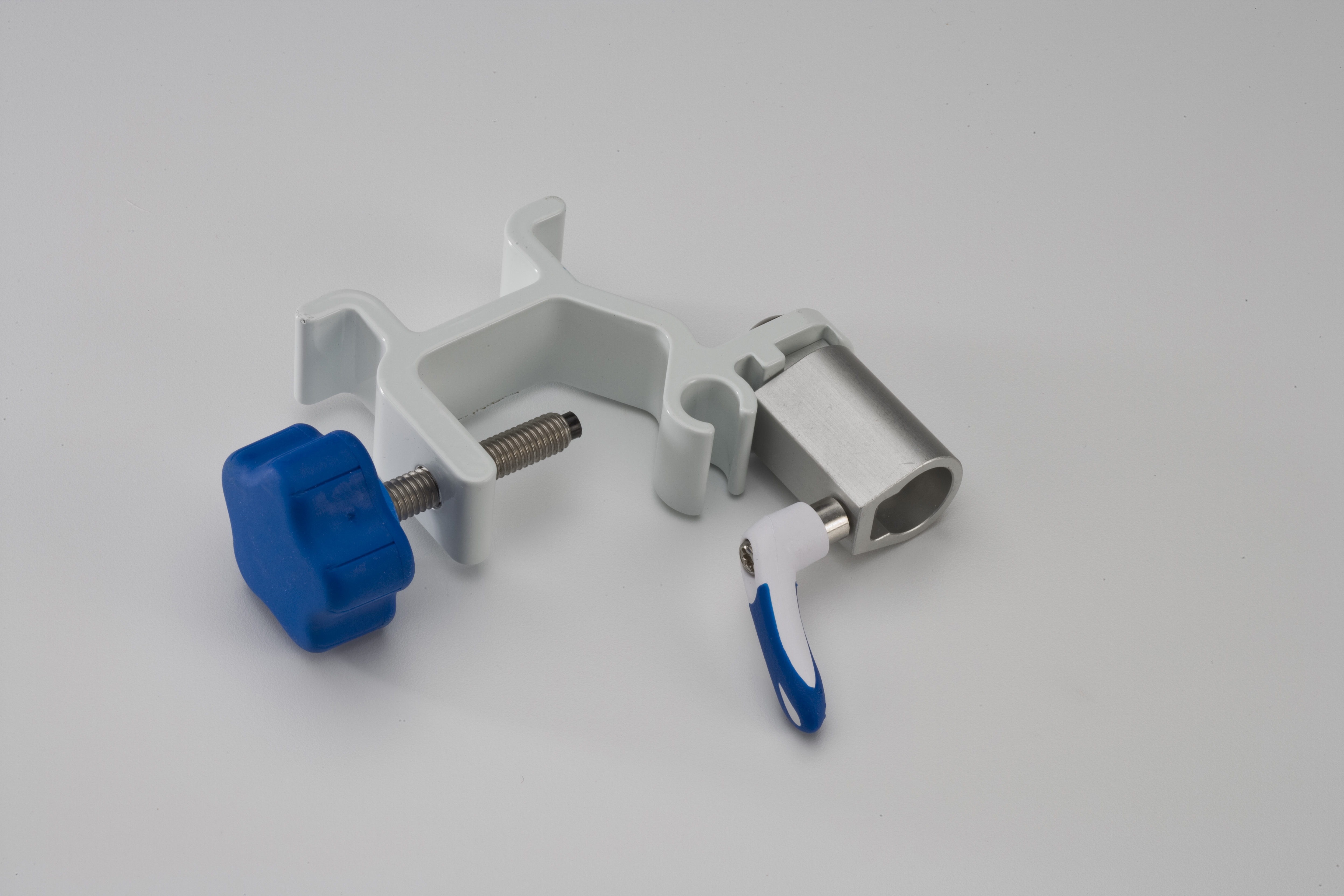 Cardinal 383493 - Kangaroo Joey™ Pole Clamp - 1/Each
