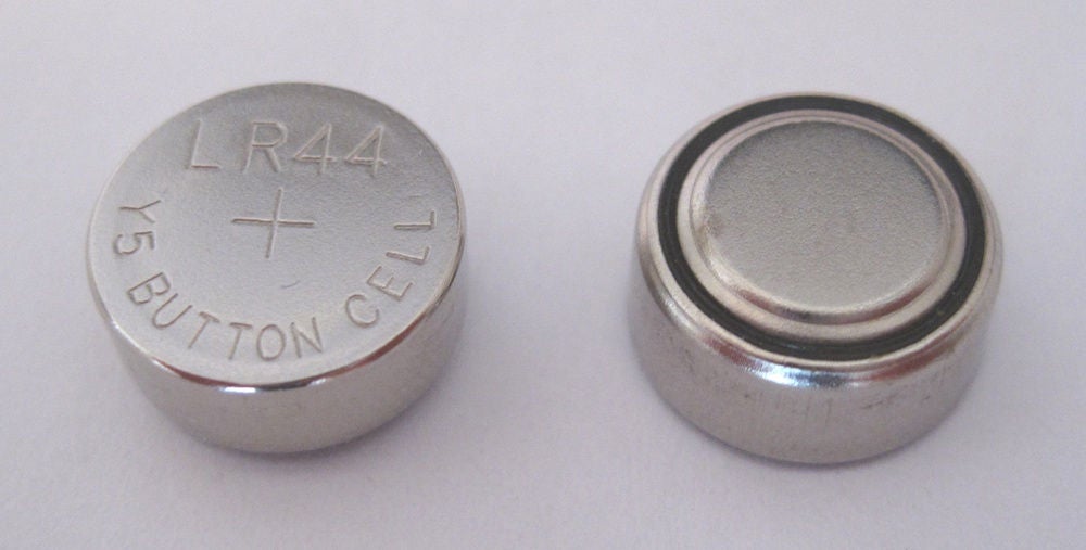 Bulbtronics - 0003750 Alkaline Battery LR44 Button Cell 1.5 Volt Disposable 1 Pack