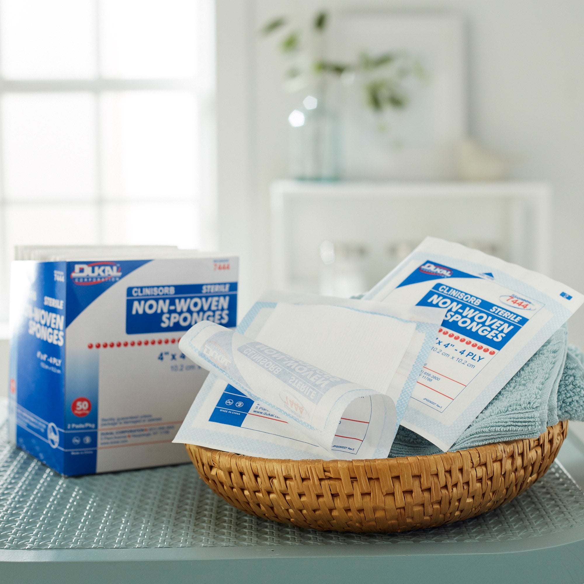 Dukal - 7444 Clinisorb Sterile Nonwoven Sponge