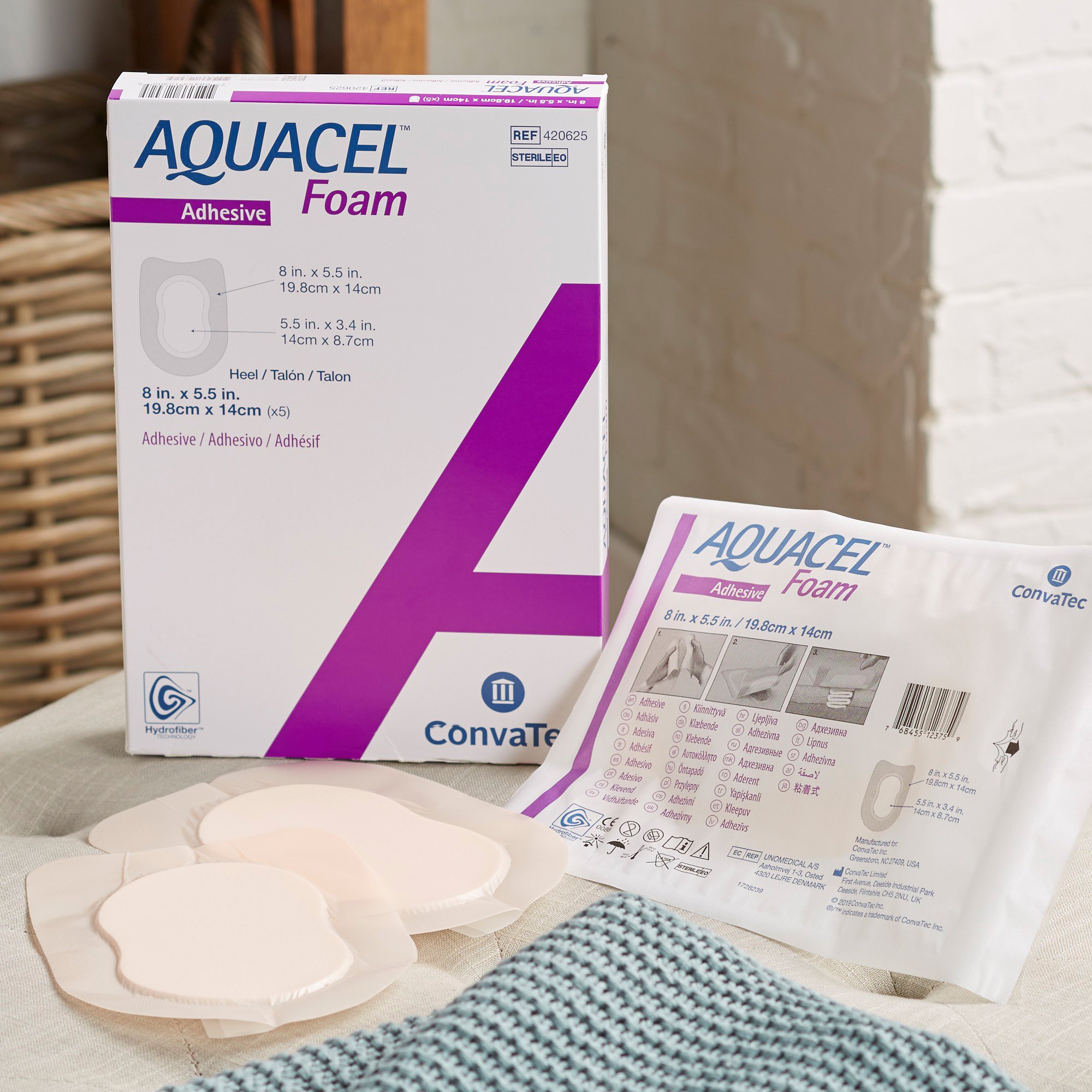 ConvaTec 420625 - Aquacel® Silicone Adhesive with Border Silicone Foam Dressing, 5½ x 8 Inch - 1/Each, 5/Box