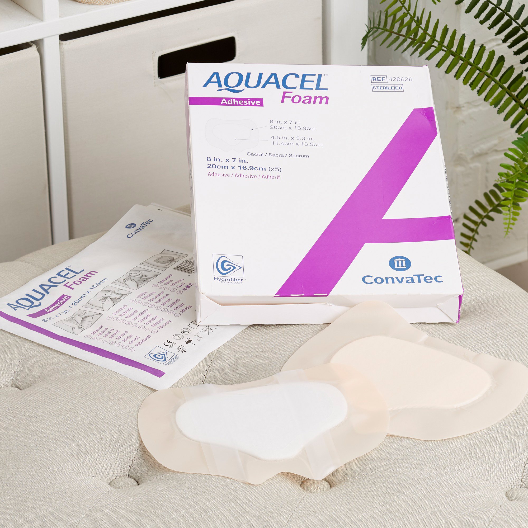ConvaTec 420626 - Aquacel® Silicone Adhesive with Border Silicone Foam Dressing, 7 x 8 Inch - 1/Each, 5/Box
