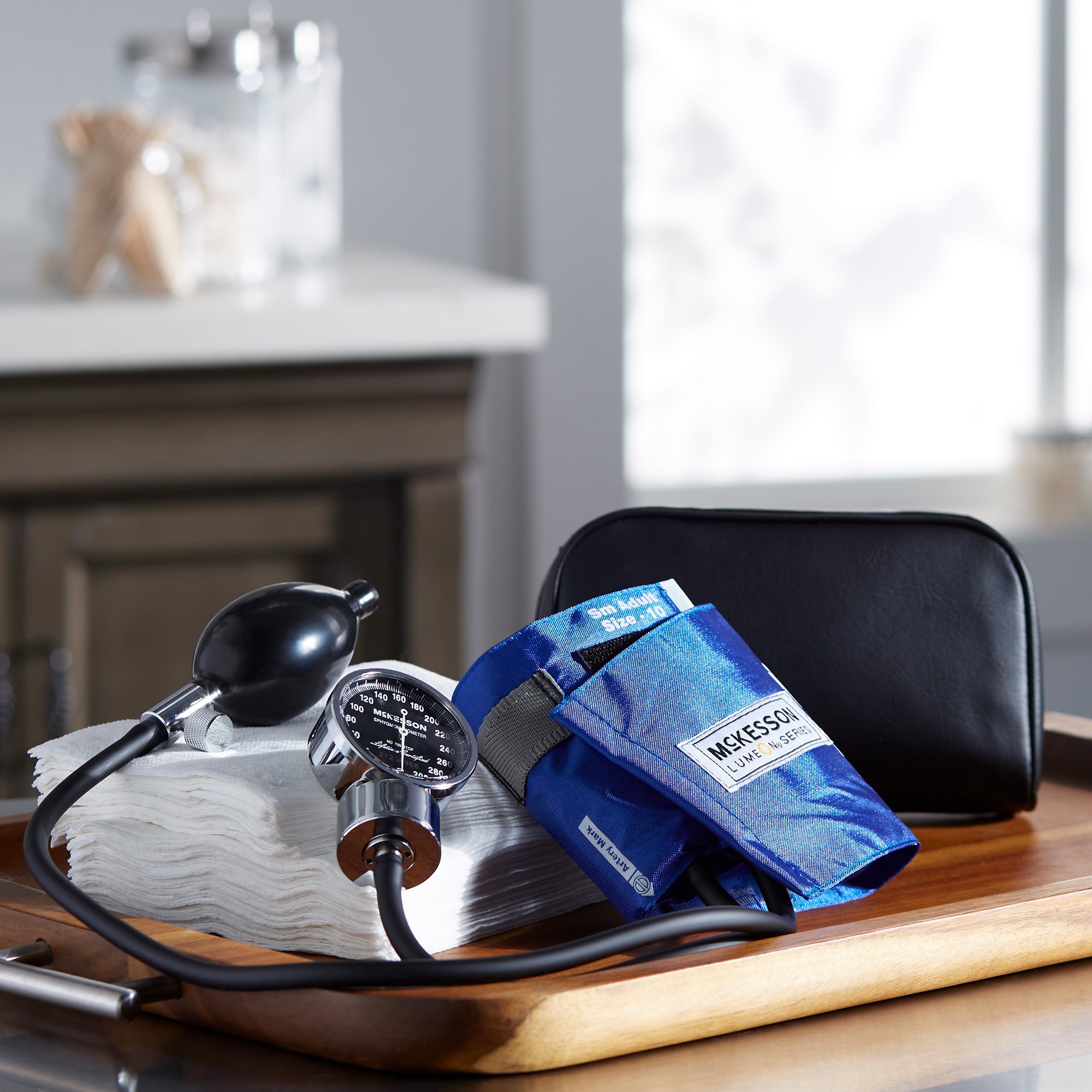McKesson Brand - 01-700-10SARBGM McKesson Lumeon™ Aneroid Sphygmomanometer
