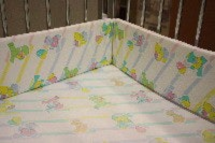 Novum Medical Products of NY LLC - C42 Bumper Pad For 30 X 60 Inch Child Crib