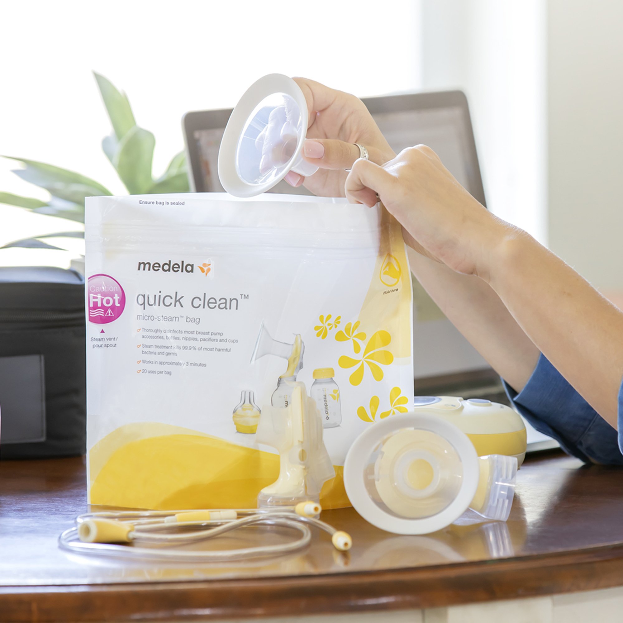 Medela 87024NA - Medela Quick Clean™ Micro-Steam™ Bags - 1/Each, 12/Case