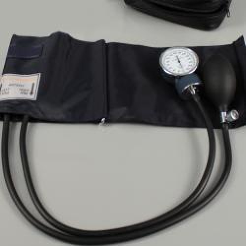 Dynarex - 7109 Aneroid Sphygmomanometer Unit Dynarex® Extra Large Cuff Thigh Nylon Cuff 34 - 50 cm Pocket Aneroid