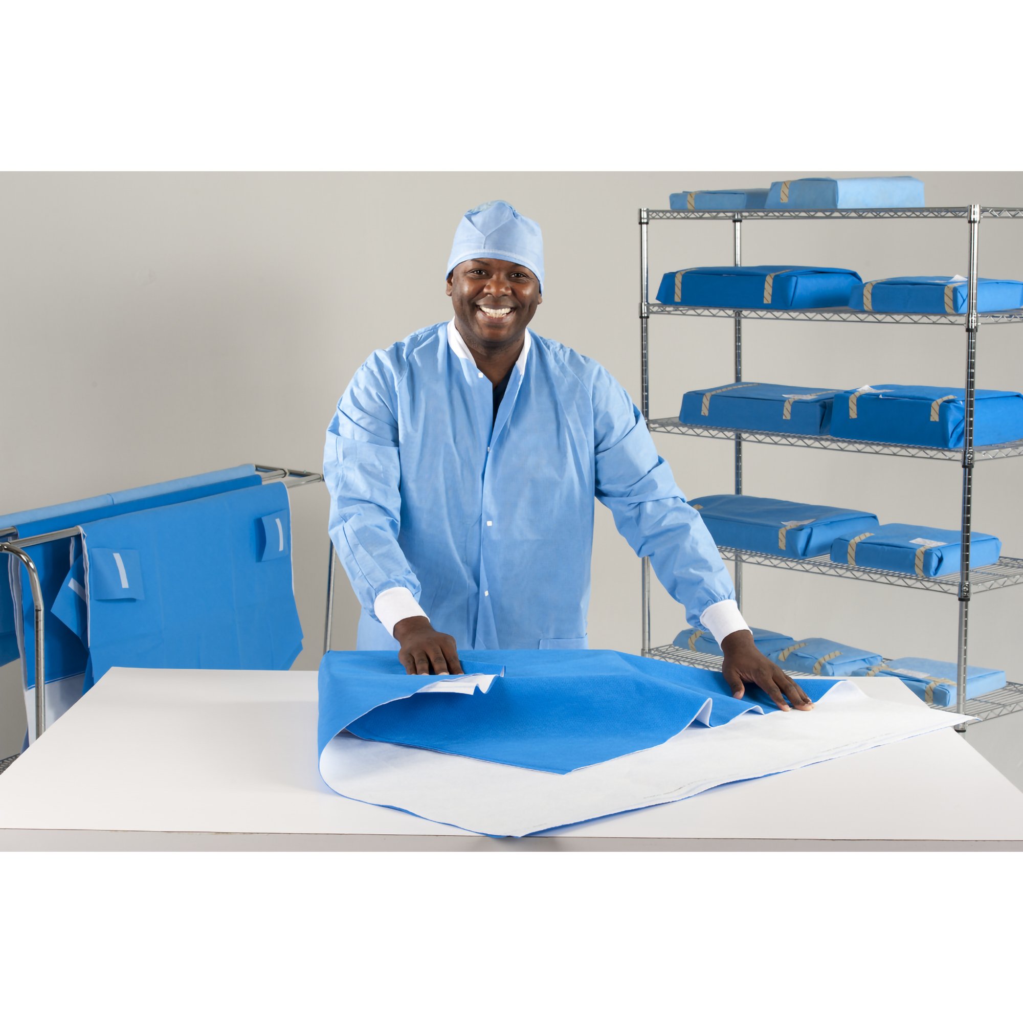 O&M Halyard Inc 34154 - Quick Check H100 Sterilization Wrap, 12 x 12 Inch - 480/Case
