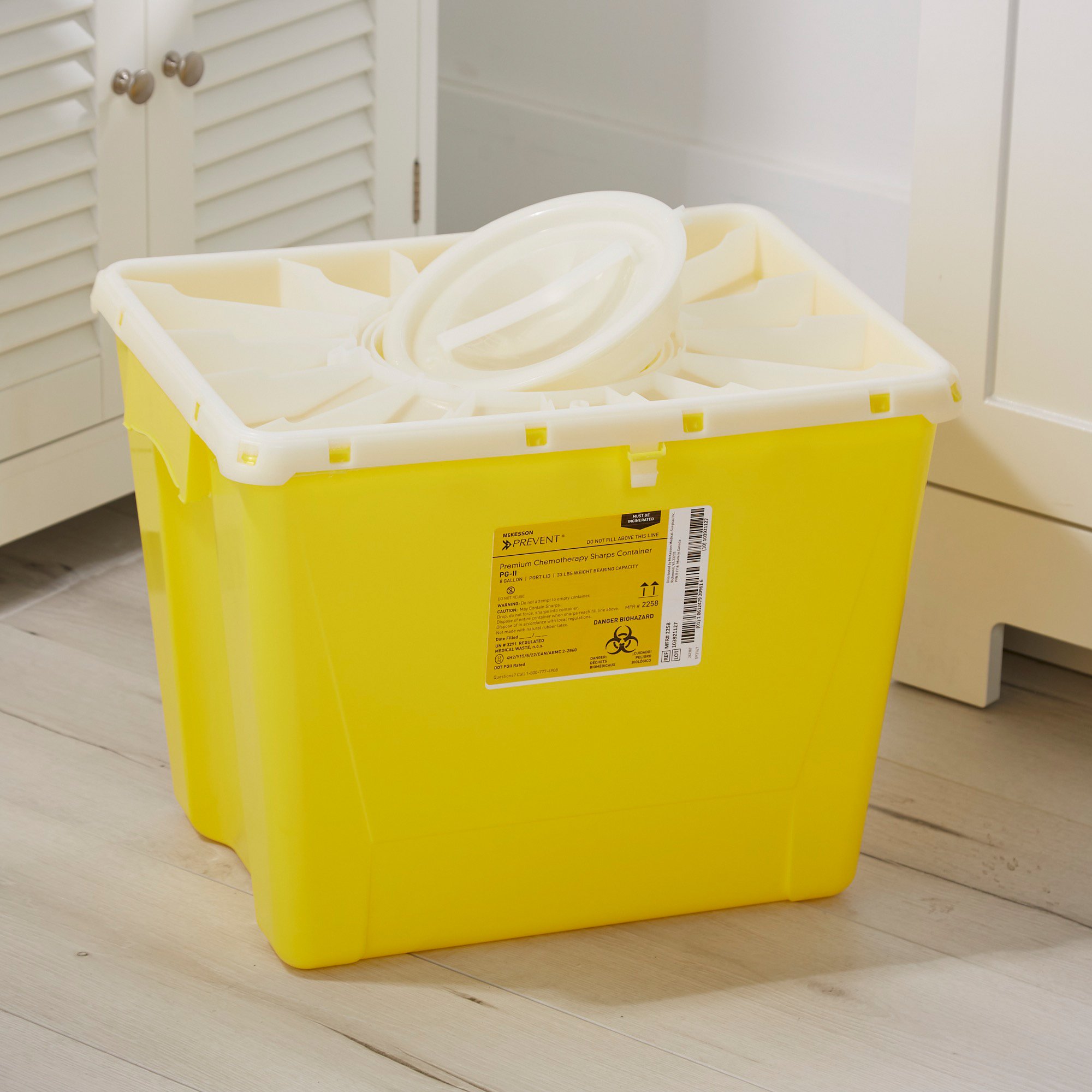 McKesson Brand 2258 - McKesson Prevent® Sharps Container, 8 Gallon, 13-1/2 x 17-3/10 x 13 Inch - 1/Each, 9/Case