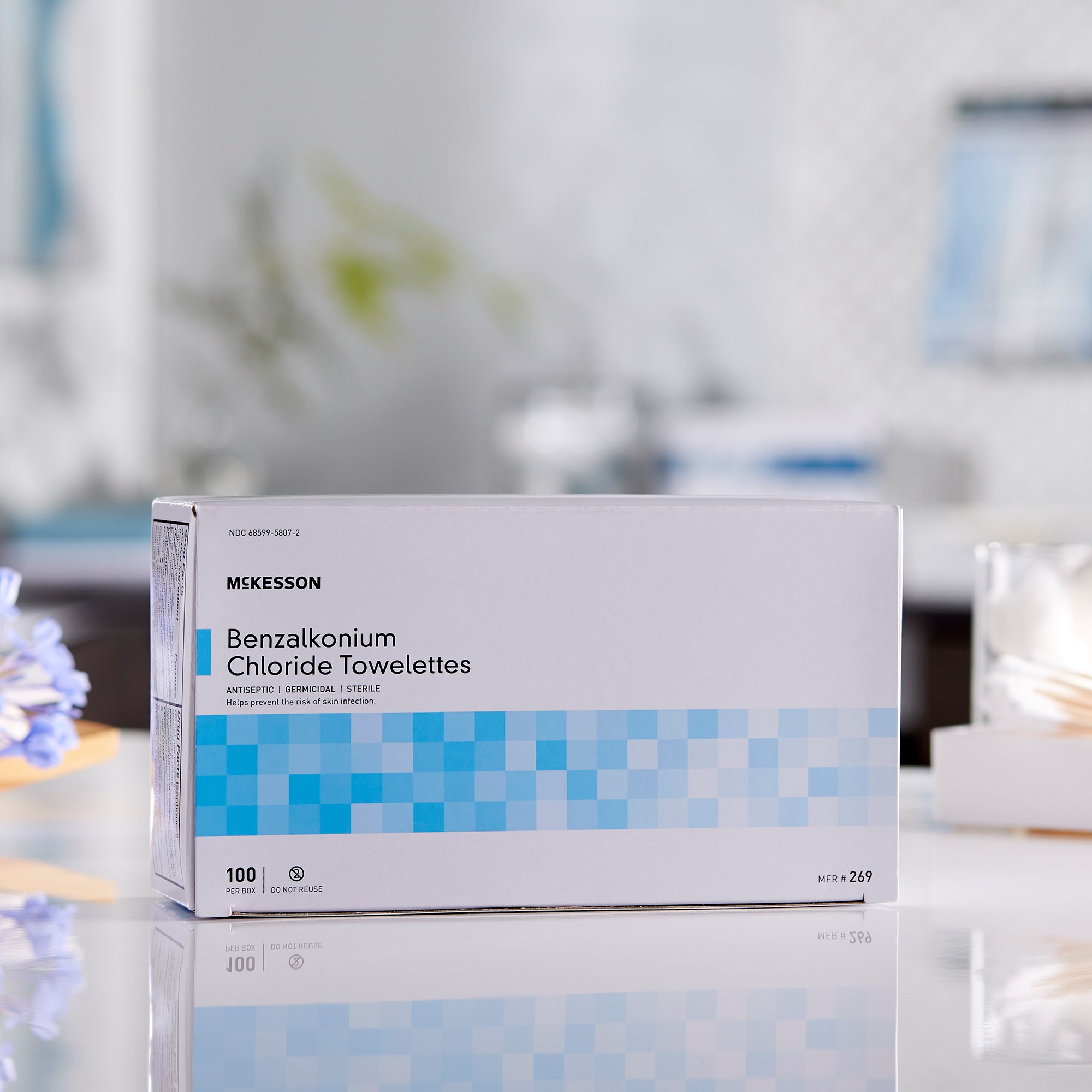 McKesson Brand 269 - McKesson Benzalkonium Chloride Antiseptic Skin Wipes - 1/Each, 100/Box, 1000/Case